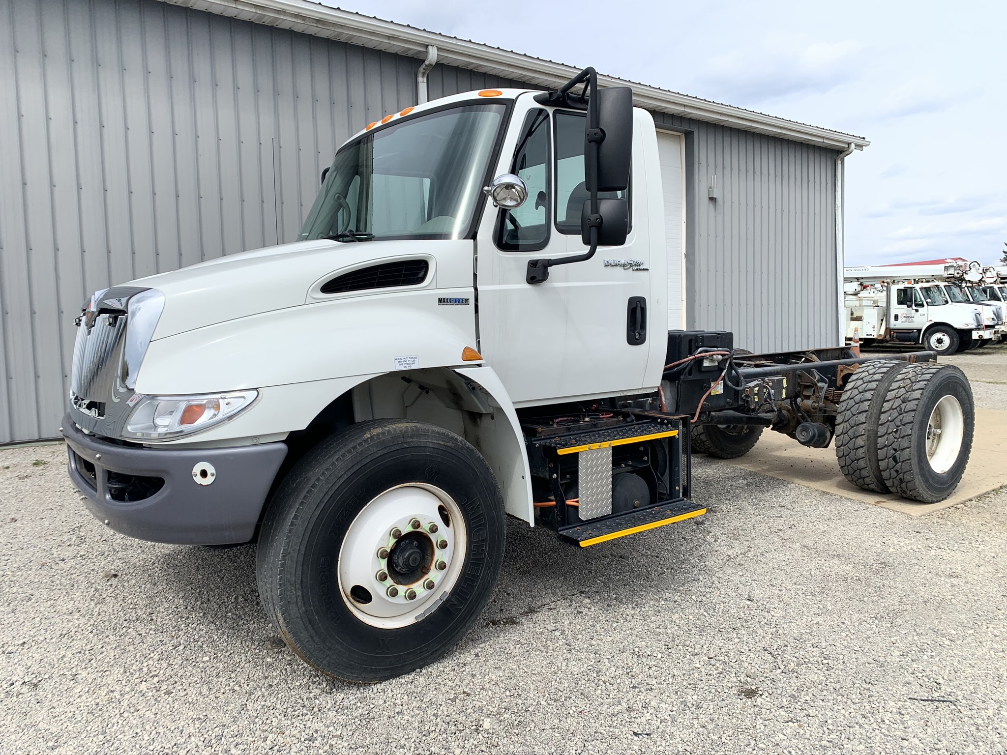 2011 INTERNATIONAL 4300 HYBRID CAB AND CHASSIS Sunrise Equipment