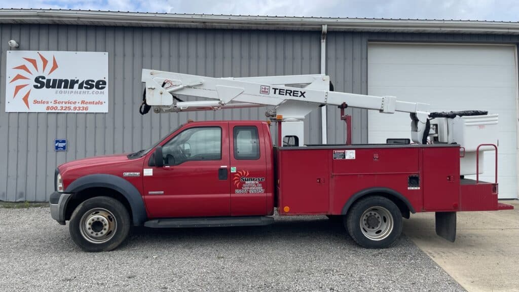 Used Bucket Trucks For Sale 30 To 45 Feet Sunrise Equipment