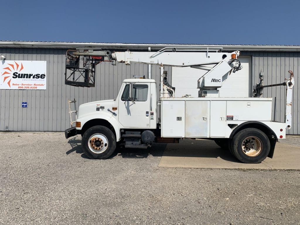 Used Bucket Trucks For Sale 30 To 45 Feet Sunrise Equipment