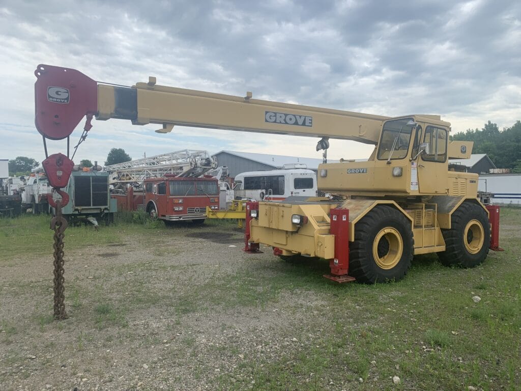 18 TON GROVE RT-60S ROUGH TERRAIN CRANE - Sunrise Equipment