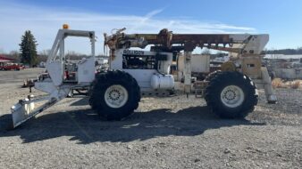 42' SIMON TELECT 92-42 DIGGER DERRICK ON 1993 ROLLIGON TRACK MACHINE
