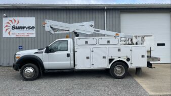 42' VERSALIFT SST-37-ENH01 ON 2011 FORD F550 4X2