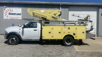 45' VERSALIFT VST-40-I ON A 2011 DODGE RAM 5500 4x4 WITH MATERIAL HANDLER