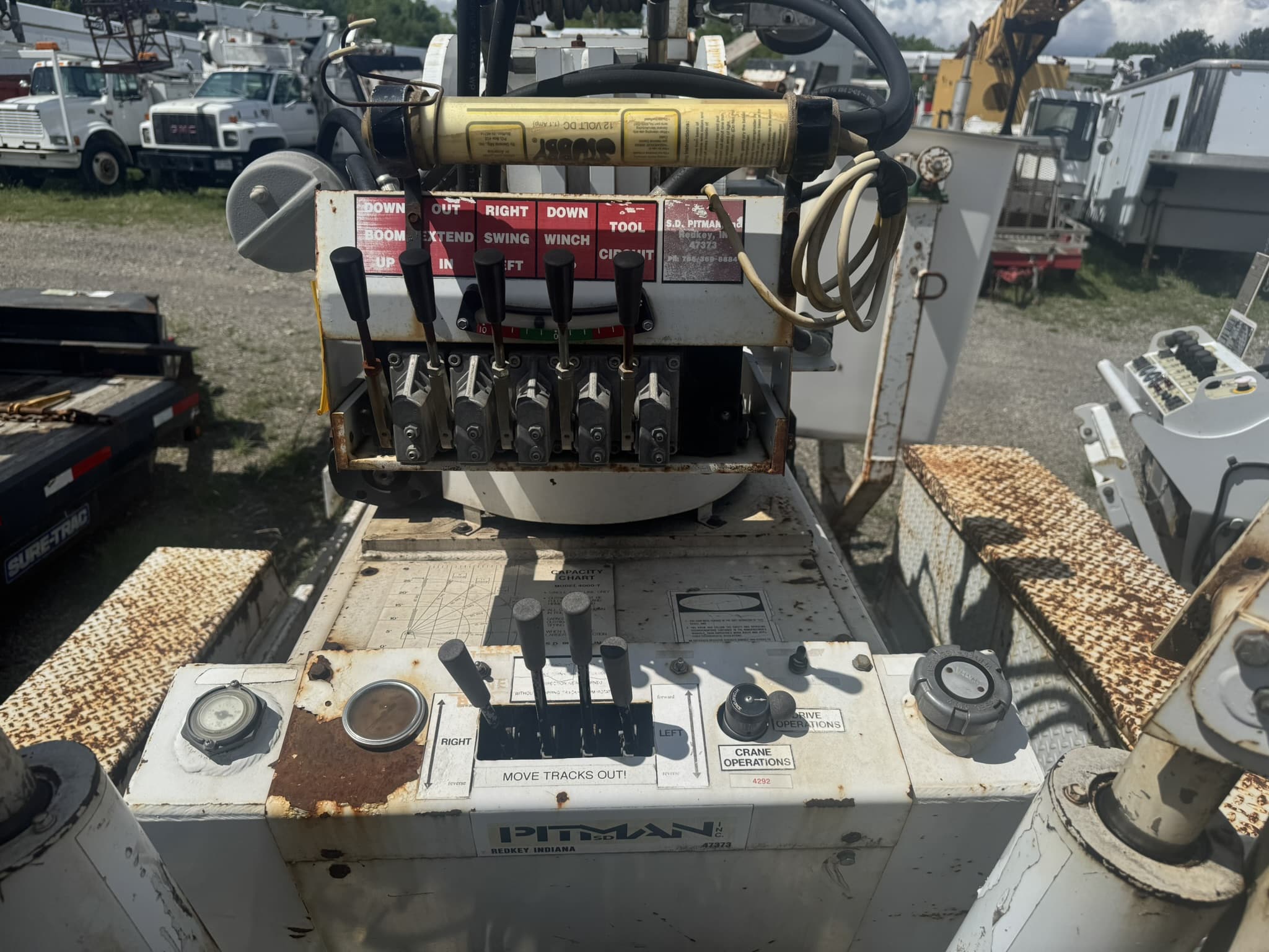 25' PITMAN HYDRALIFT 4000T DIGGER DERRICK ON A PITMAN PANTHER ALL-TERRAIN TRACK MACHINE - Image 32
