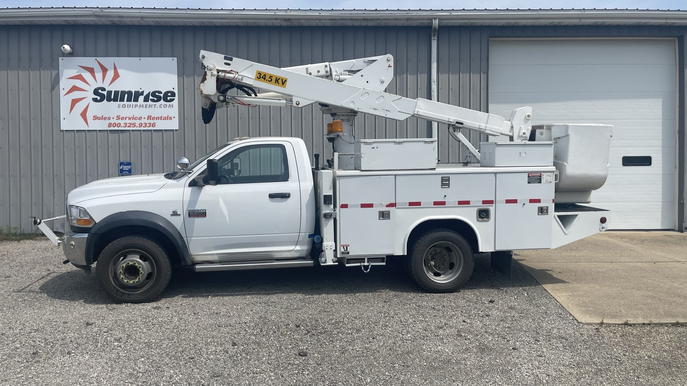 Used Bucket Trucks For Sale 30 To 45 Feet Sunrise Equipment