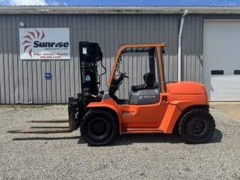 TOYOTA 7FDU60 DIESEL FORKLIFT 11,950 LBS CAPACITY- 160" 3-WAY POWER FORKS VERY LOW HOURS FROM MAJOR ELECTRIC UTILITY COMPANY