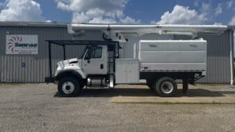 60' ALTEC LRV55 ON A 2007 INTERNATIONAL 7300 SFA 4x4 WITH A 11' STEEL CHIP BOX