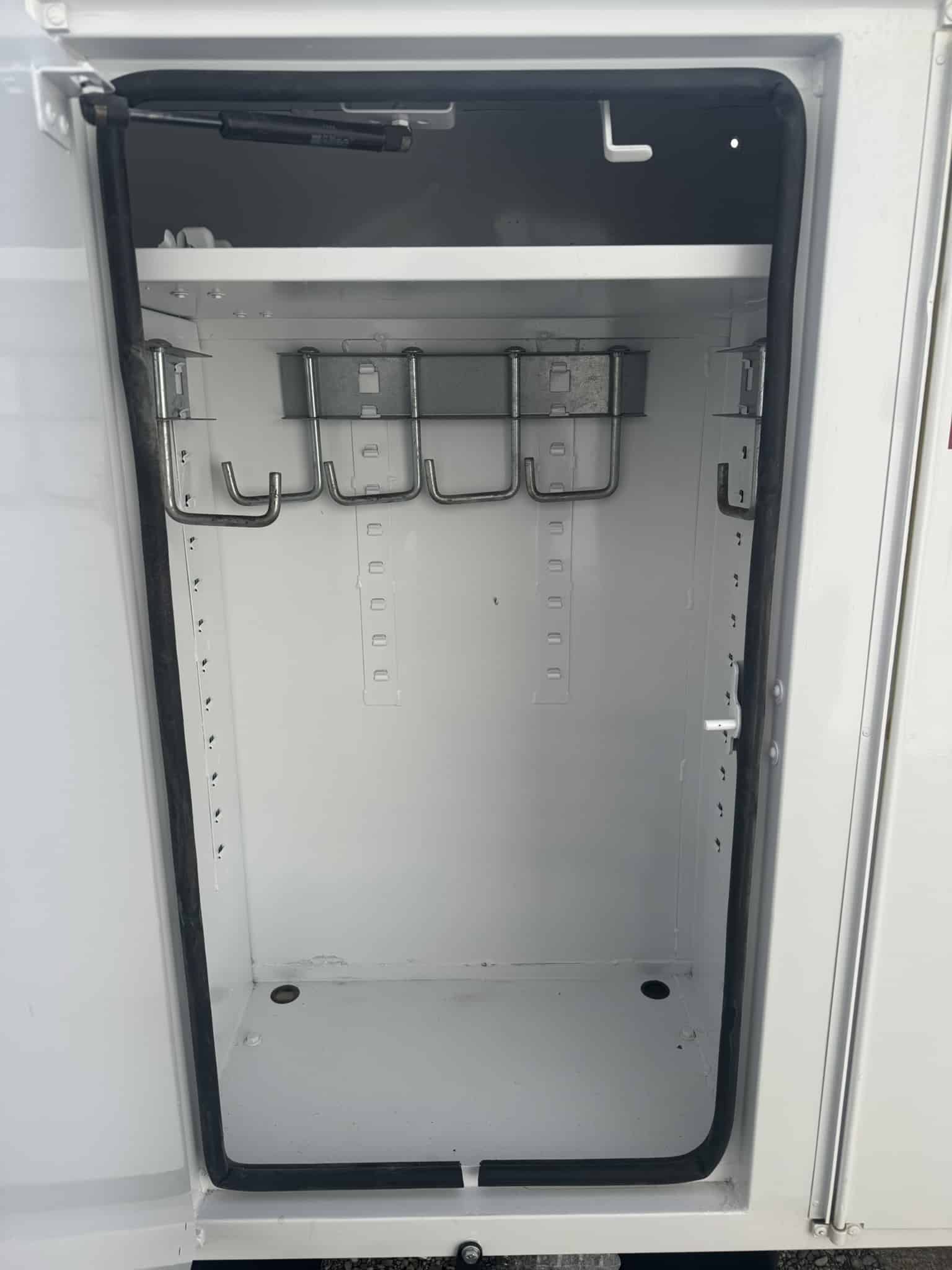 47' ALTEC DM47B-TR ON 2016 FREIGHTLINER M2 106 CHASSIS - Image 21