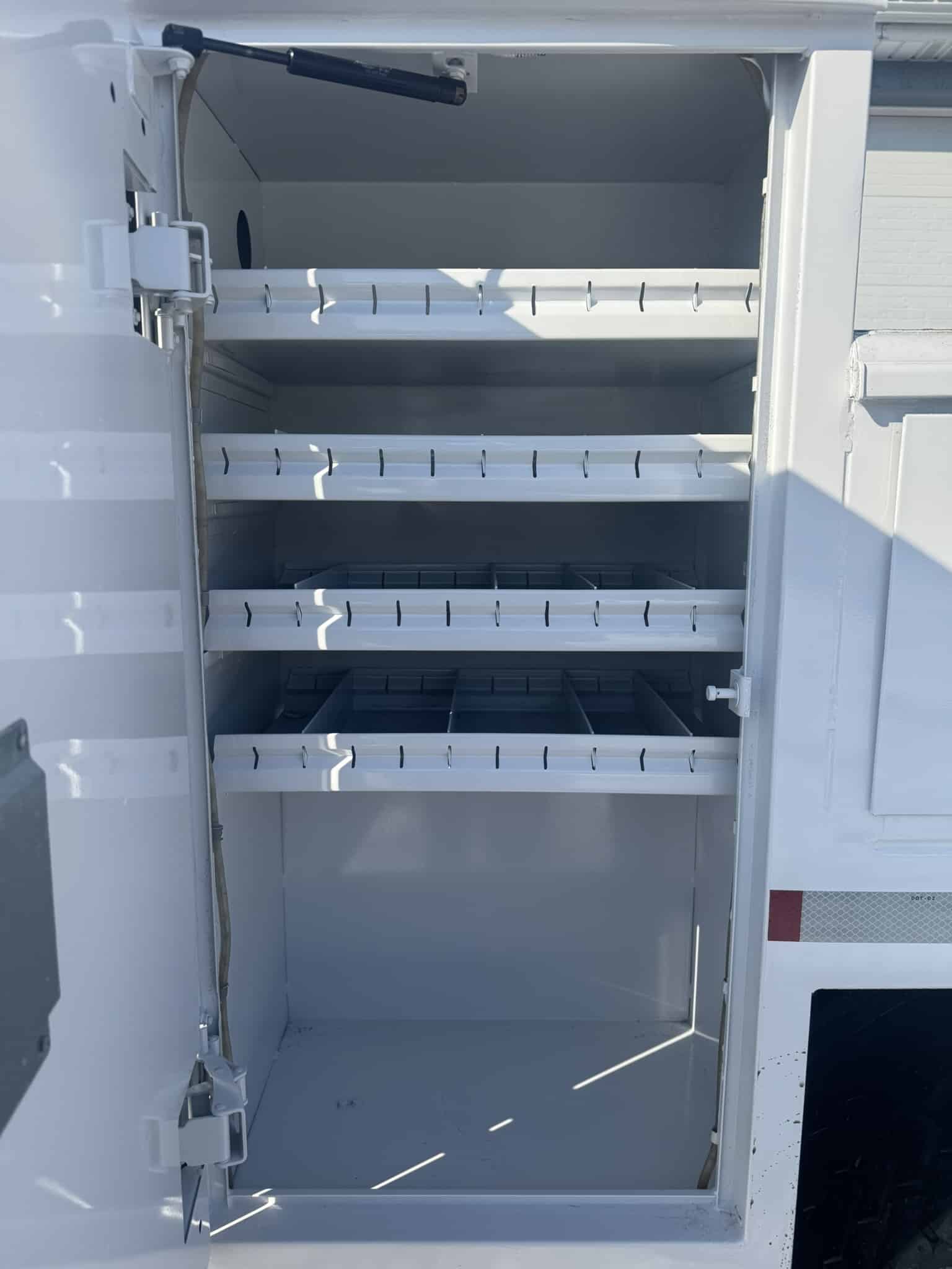 50' TEREX COMMANDER C5050 ON 2012 INTERNATIONAL 7600 SBA 6X4 CHASSIS WITH VANAIR AIR COMPRESSOR - Image 22