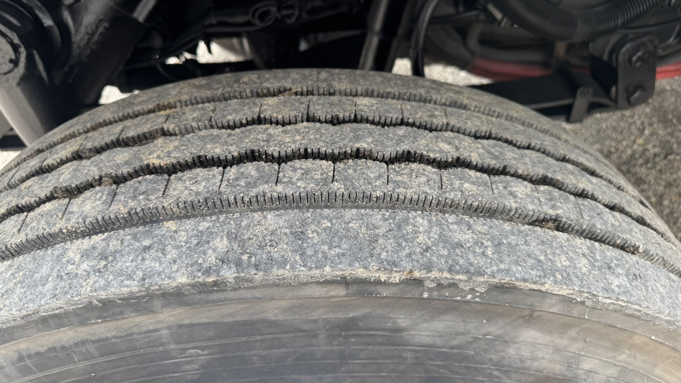 47' ALTEC DM47B-TR ON 2016 INTERNATIONAL 7300 4X4 CHASSIS - Image 32