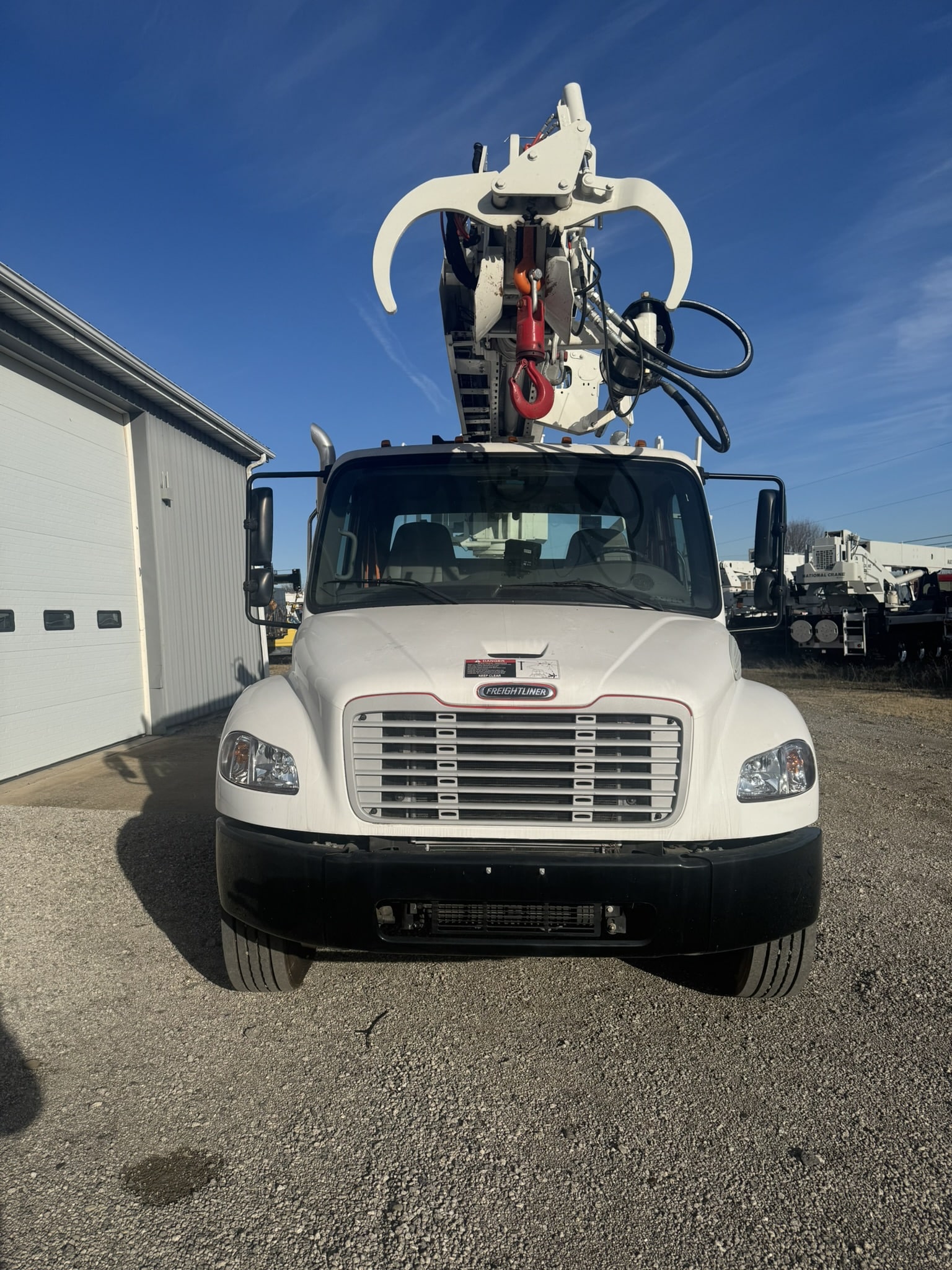 47' ALTEC DC47TR DIGGER DERRICK ON 2024 FREIGHTLINER M2 106 CHASSIS- UNDER 600 MILES SINCE NEW- FRESH INDEPENDENT BOOM CERTIFICATION - Image 8