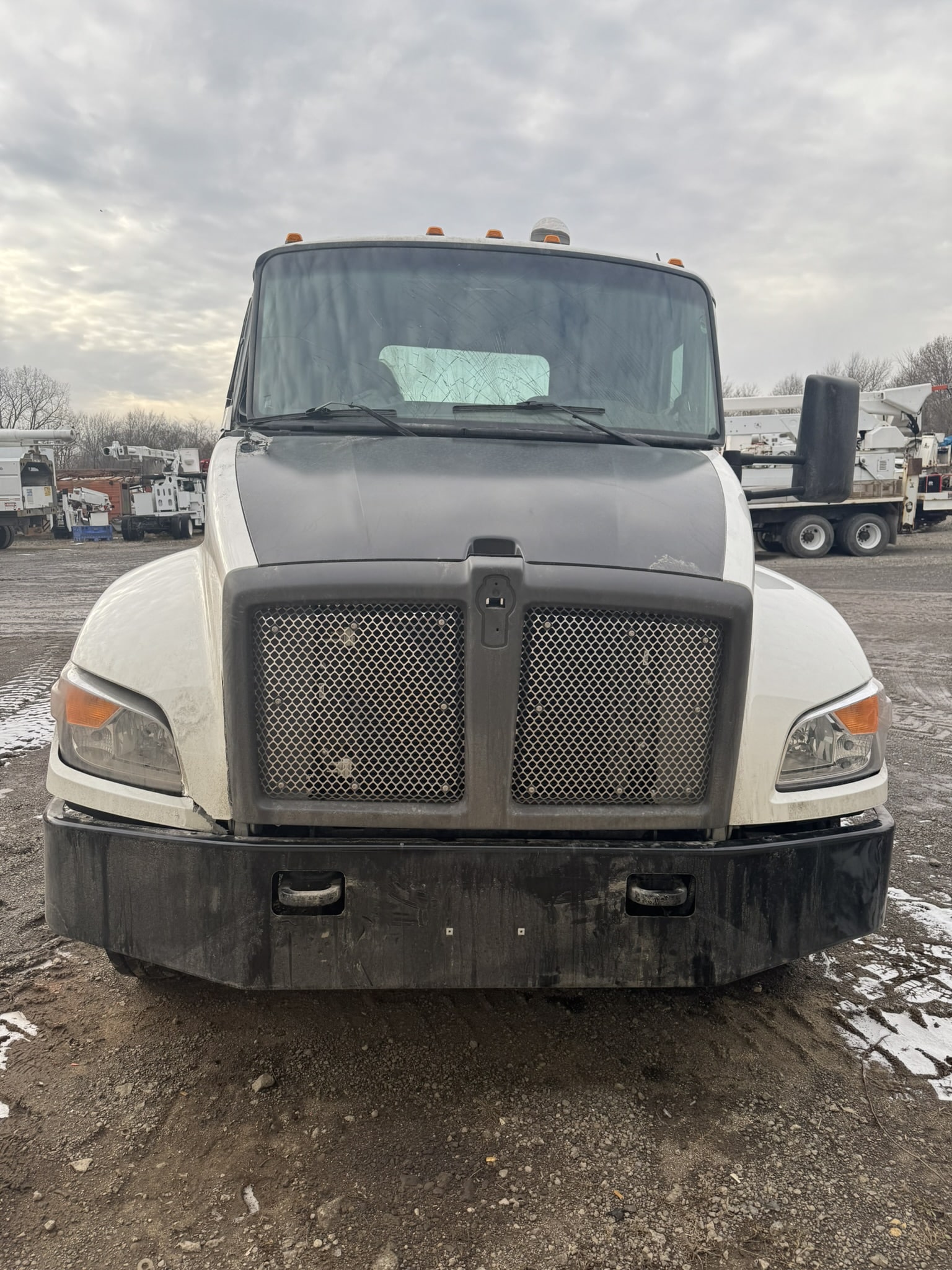 2025 KENWORTH T-280 CAB & CHASSIS - Image 5