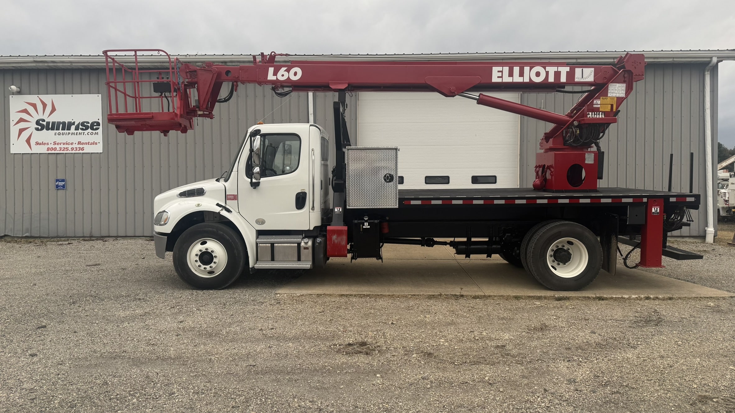 ELLIOTT L60R ON 2014 FREIGHTLINER M2-106 CHASSIS - Image 3
