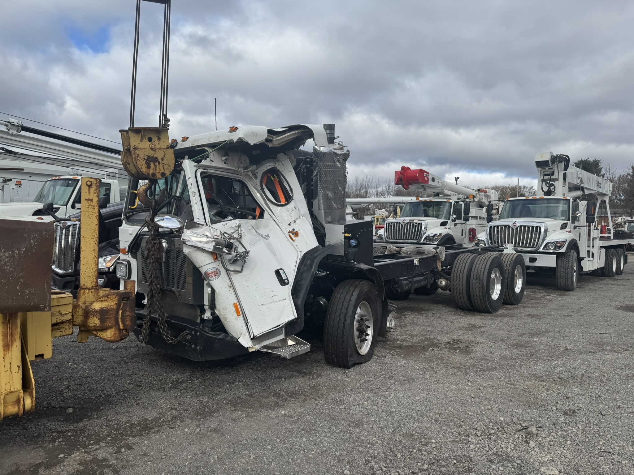 2025 KENWORTH L-770 & 2025 PETERBILT PB520 TRUCKS/PARTS - Image 26