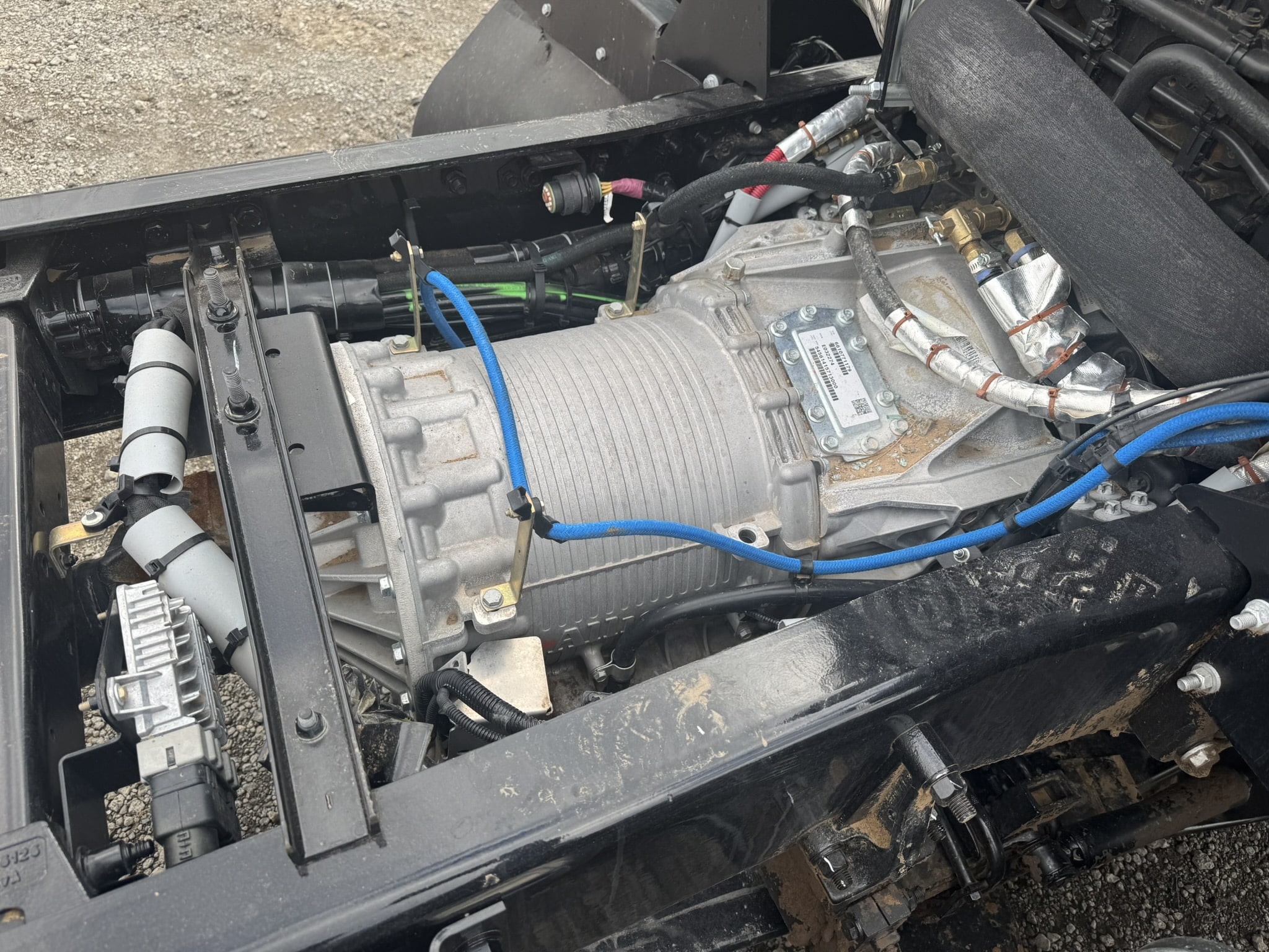 2025 KENWORTH L-770 & 2025 PETERBILT PB520 TRUCKS/PARTS - Image 28