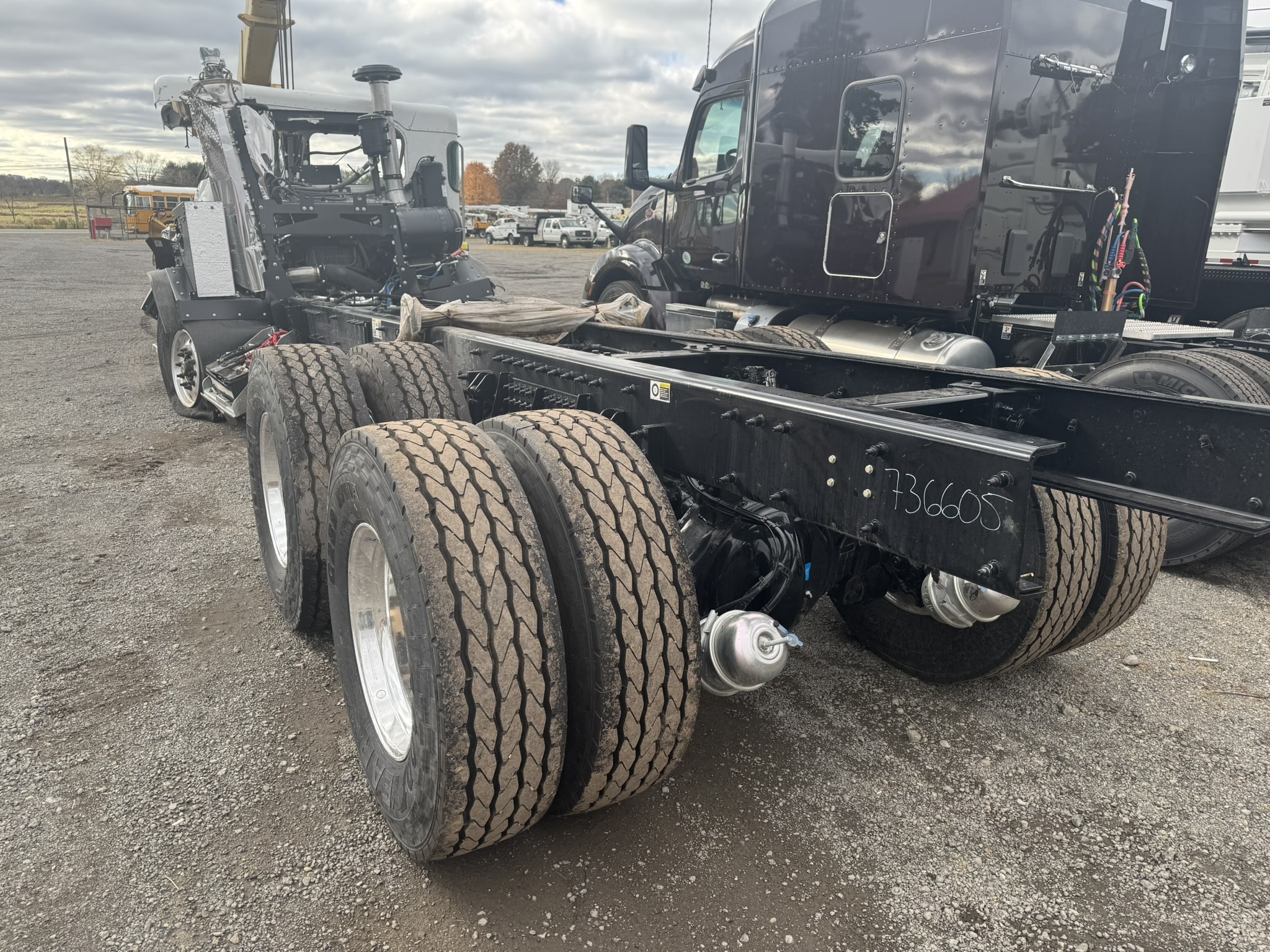 2025 KENWORTH L-770 & 2025 PETERBILT PB520 TRUCKS/PARTS - Image 31