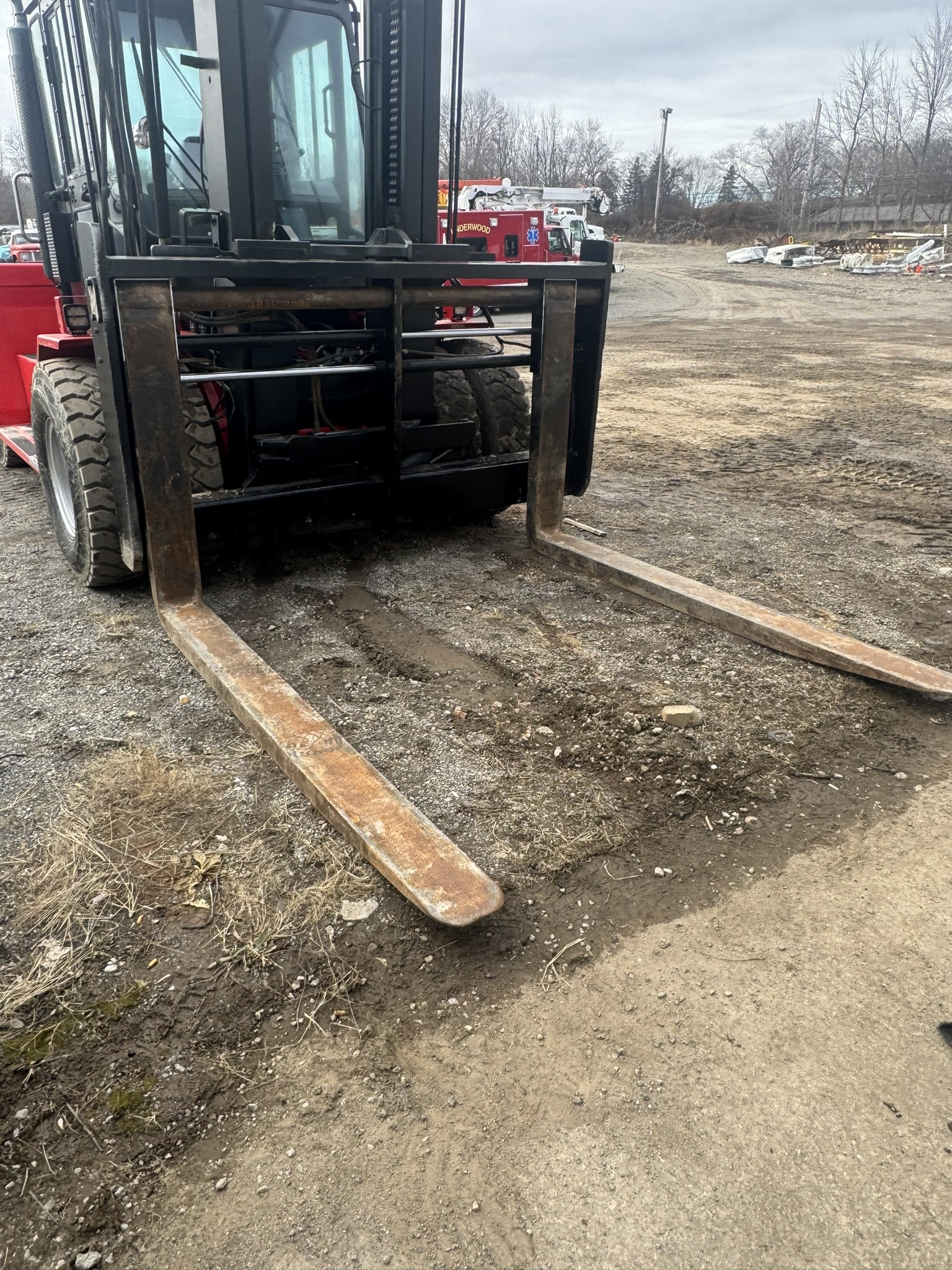 TAYLOR TX360L DIESEL FORKLIFT- 36,000 LBS CAPACITY-LOW HOURS- COMPLETELY RECONDITIONED - Image 5