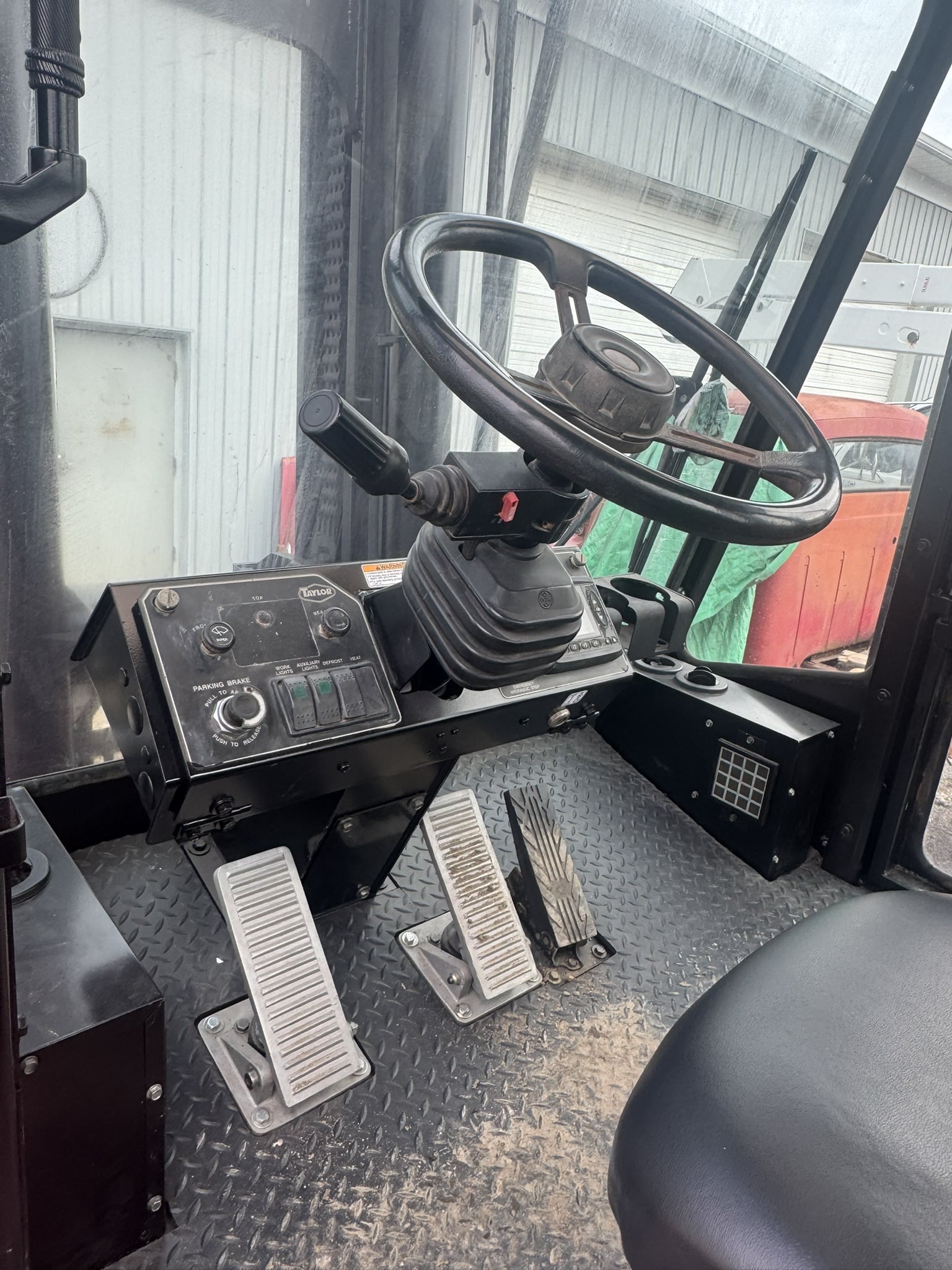 TAYLOR TX360L DIESEL FORKLIFT- 36,000 LBS CAPACITY-LOW HOURS- COMPLETELY RECONDITIONED - Image 8