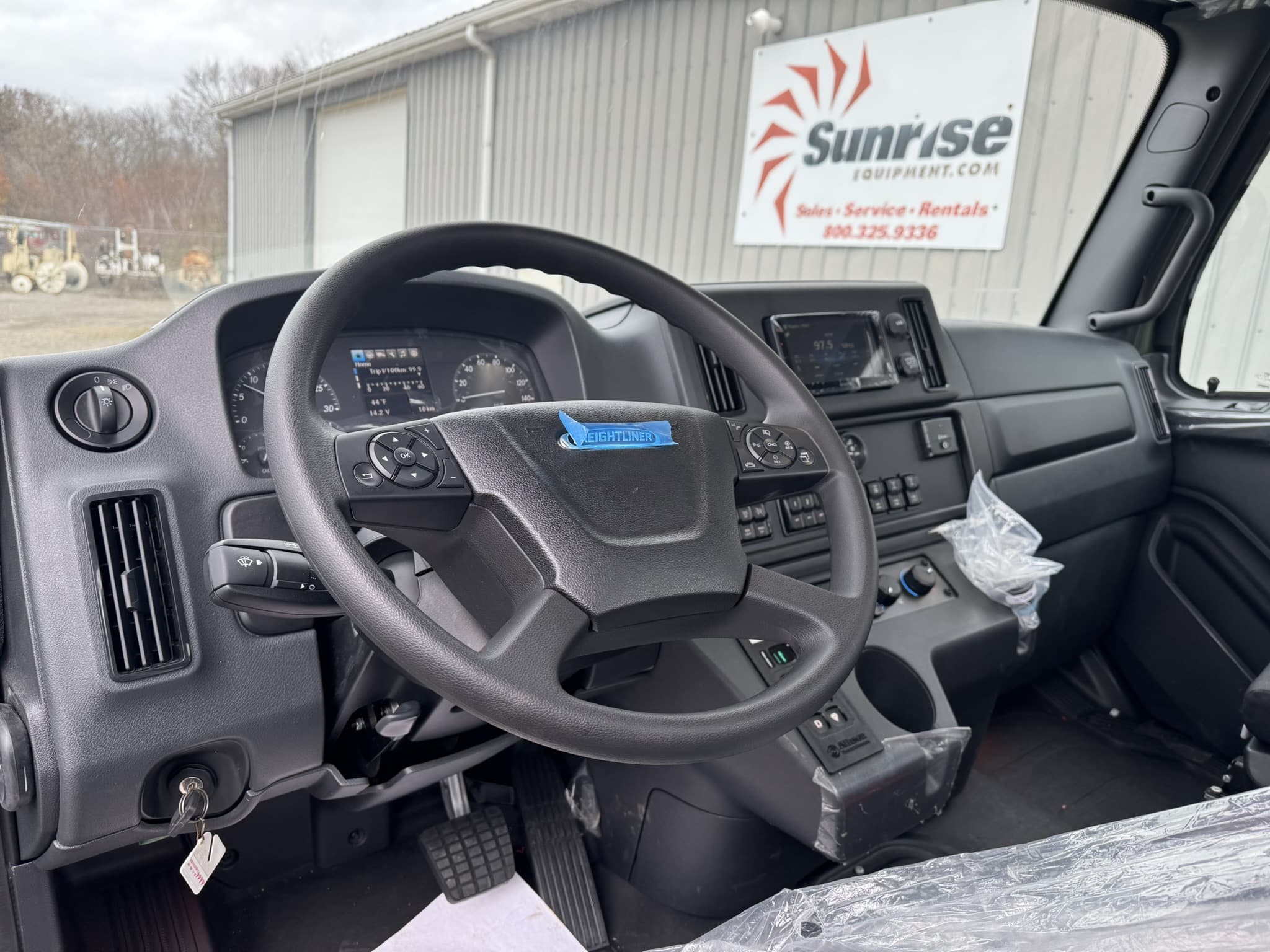 2026 FREIGHTLINER M2 106 PLUS 6X6 CAB & CHASSIS - Image 9