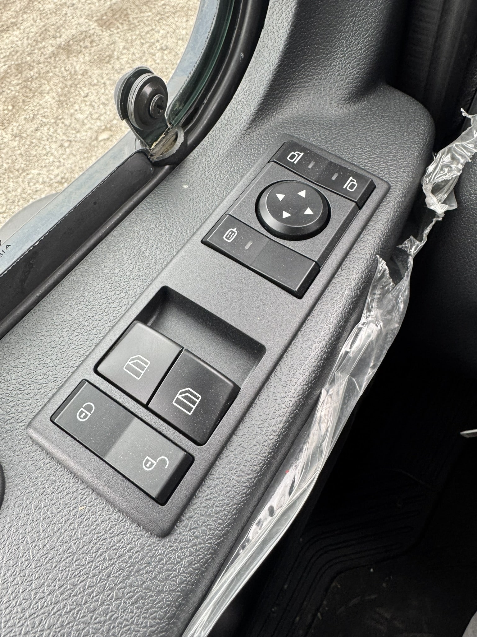 2026 FREIGHTLINER M2 106 PLUS 6X6 CAB & CHASSIS - Image 10