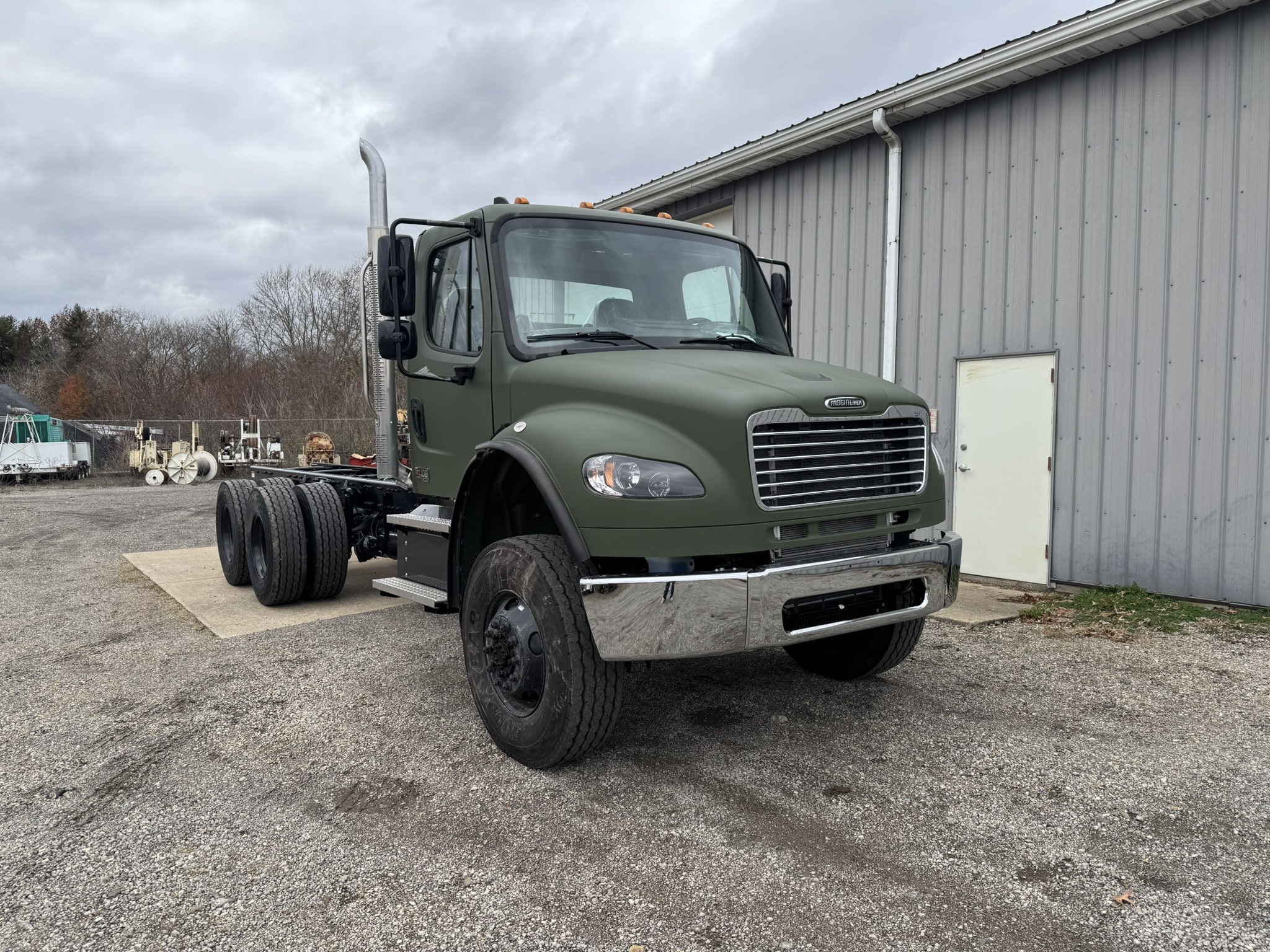 2026 FREIGHTLINER M2 106 PLUS 6X6 CAB & CHASSIS - Image 18