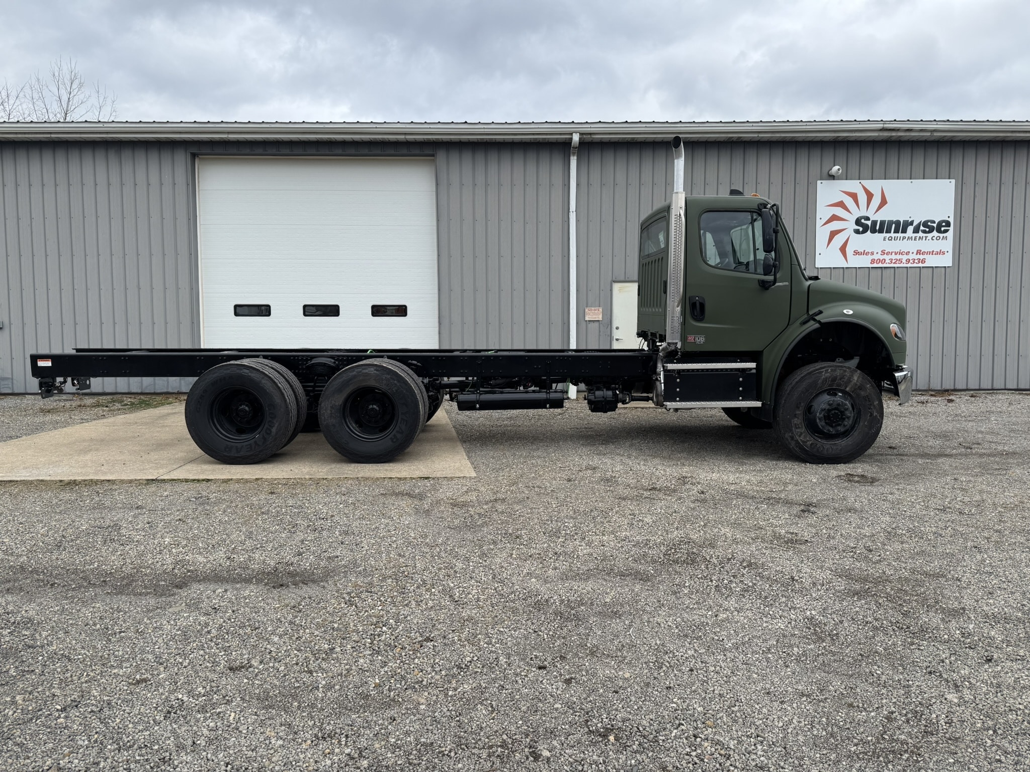 2026 FREIGHTLINER M2 106 PLUS 6X6 CAB & CHASSIS - Image 19