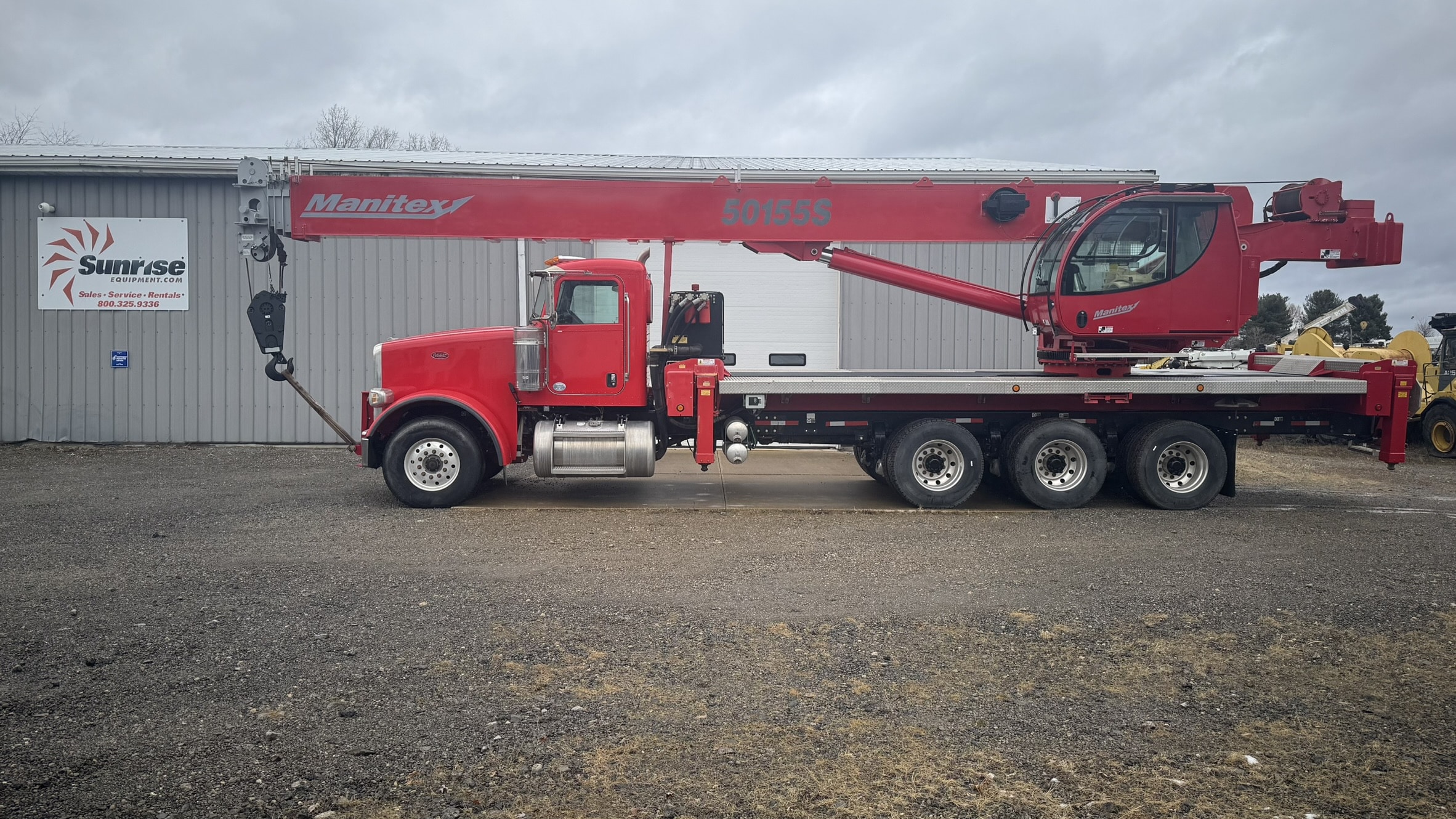 50 TON MANITEX 50155 CRANE ON A 2014 PETERBILT 367 CHASSIS- 155' BOOM - Image 3