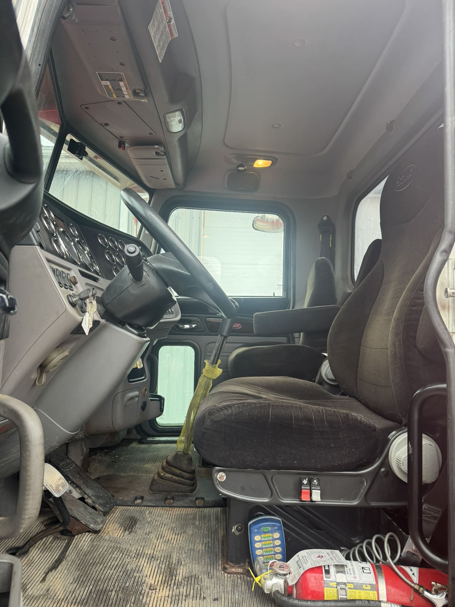 50 TON MANITEX 50155 CRANE ON A 2014 PETERBILT 367 CHASSIS- 155' BOOM - Image 10