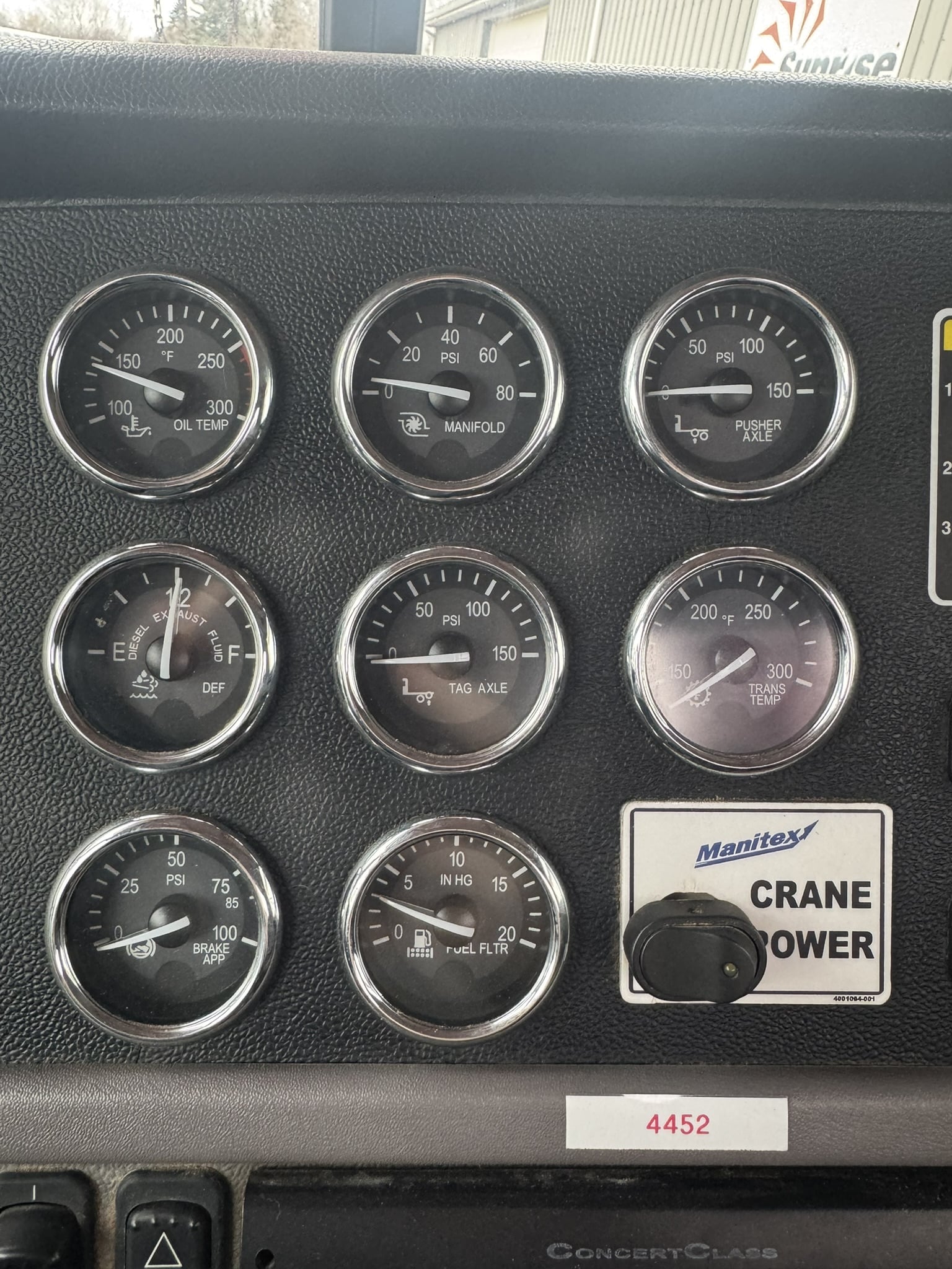 50 TON MANITEX 50155 CRANE ON A 2014 PETERBILT 367 CHASSIS- 155' BOOM - Image 16