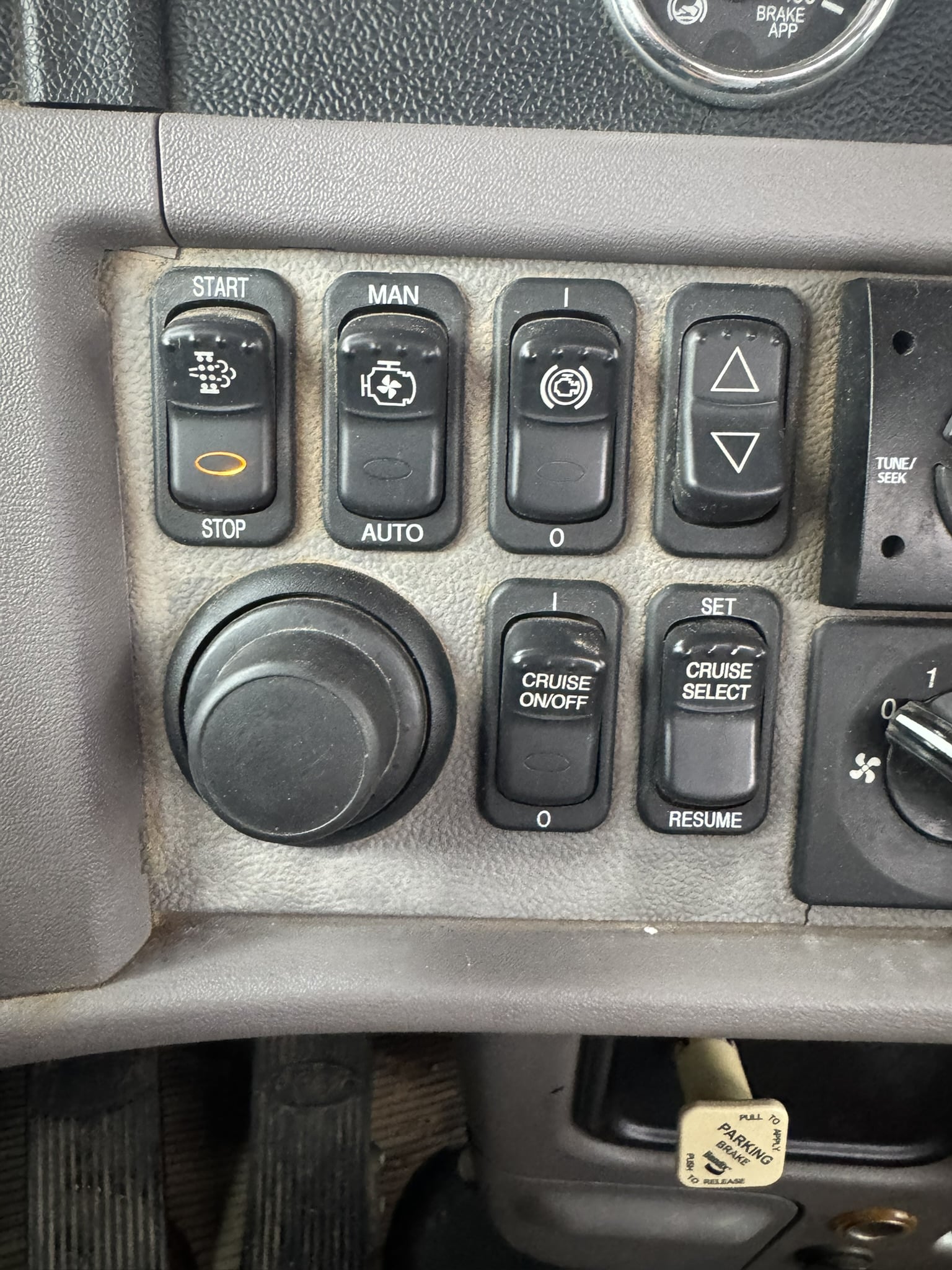 50 TON MANITEX 50155 CRANE ON A 2014 PETERBILT 367 CHASSIS- 155' BOOM - Image 18