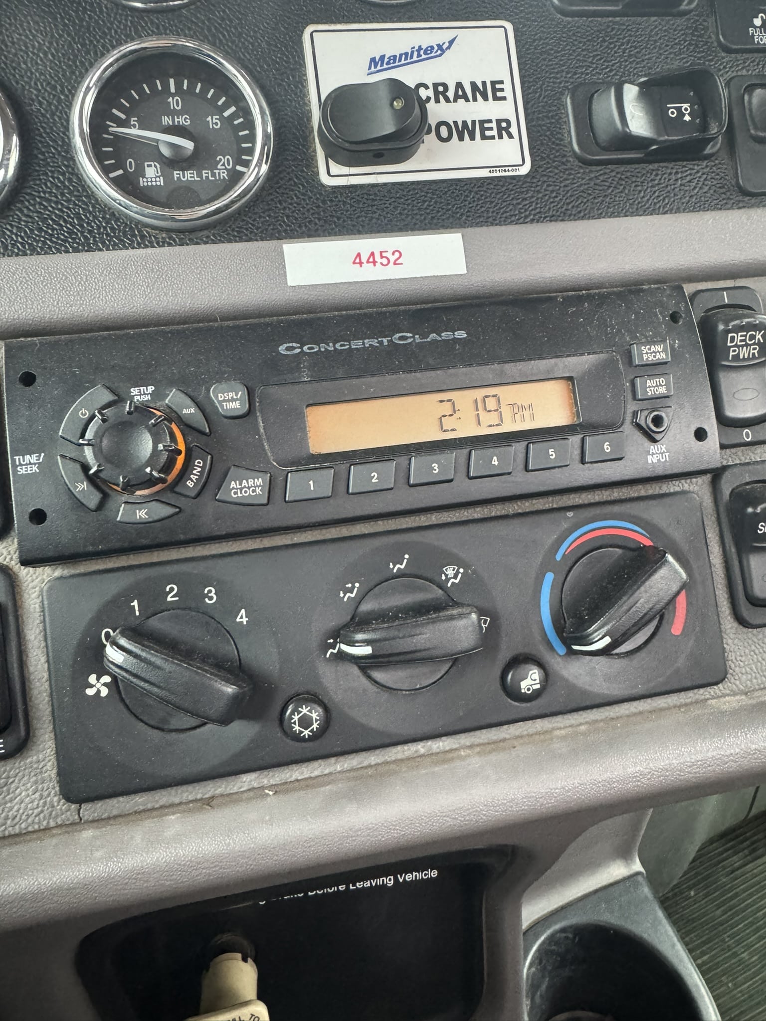 50 TON MANITEX 50155 CRANE ON A 2014 PETERBILT 367 CHASSIS- 155' BOOM - Image 19