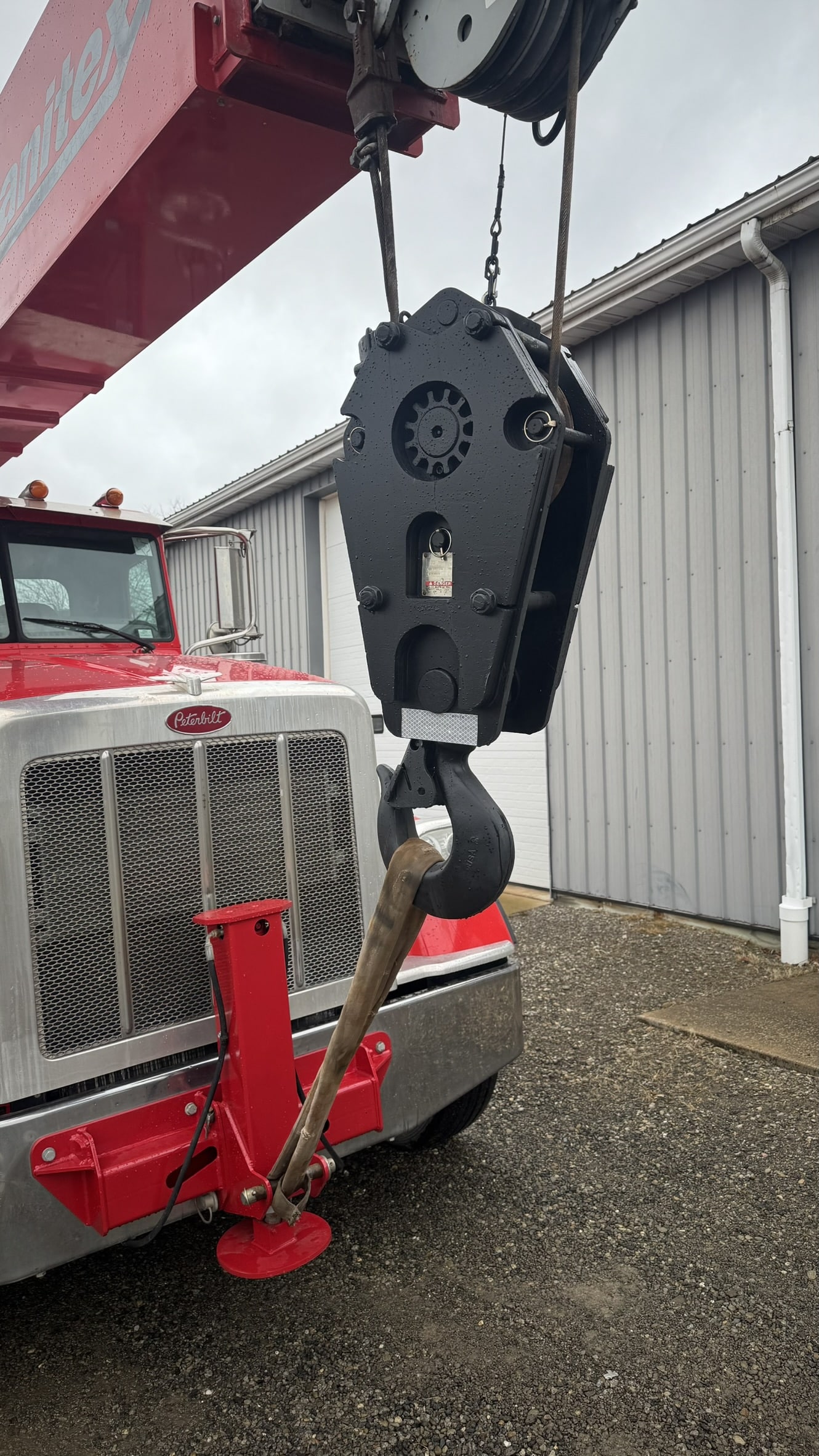 50 TON MANITEX 50155 CRANE ON A 2014 PETERBILT 367 CHASSIS- 155' BOOM - Image 27