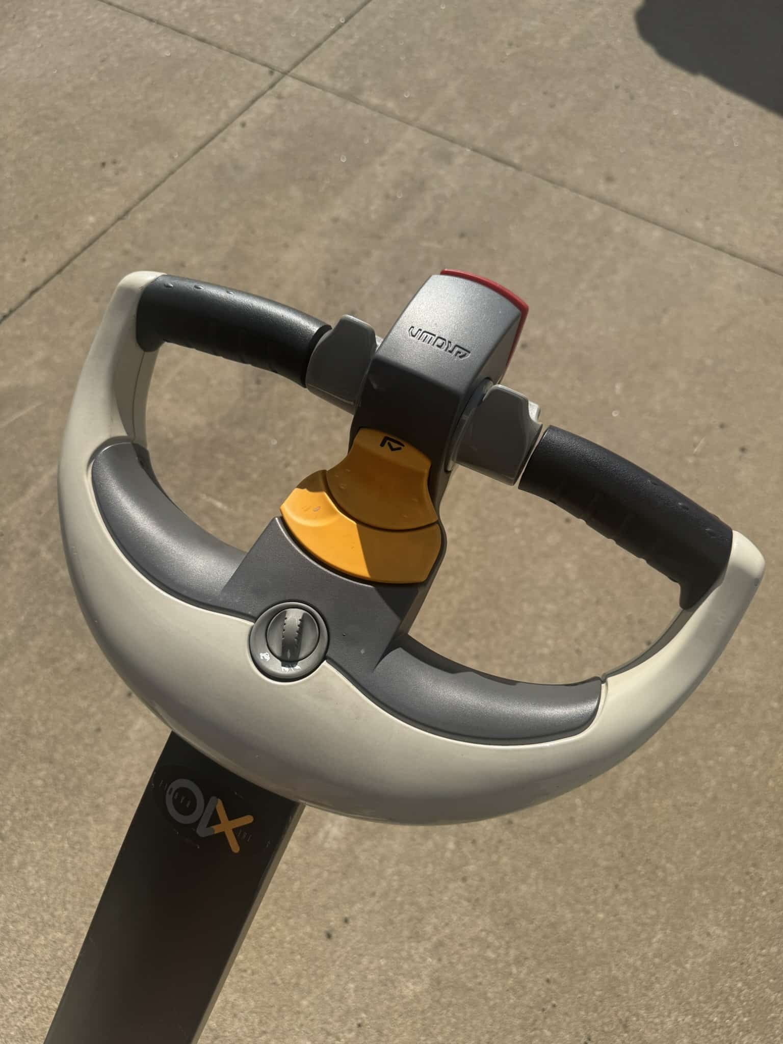 2016 CROWN ST3000-25 WALKING ELECTRIC PALLET STACKER- 2,500 LBS CAPACITY-LESS THAN 50 HOURS - Image 23