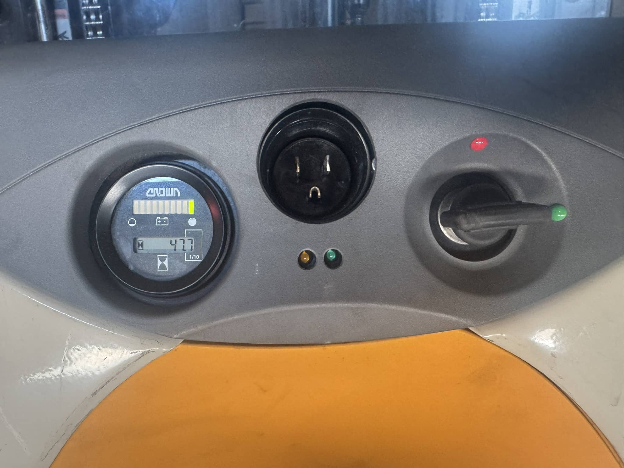 2016 CROWN ST3000-25 WALKING ELECTRIC PALLET STACKER- 2,500 LBS CAPACITY-LESS THAN 50 HOURS - Image 19