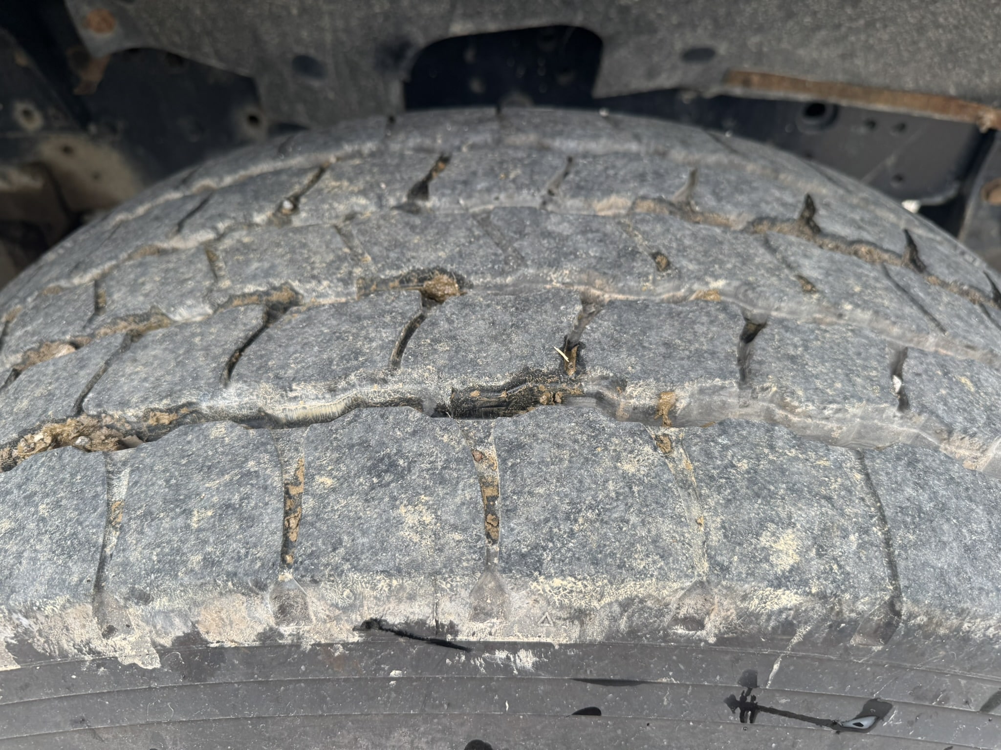 ALTEC D4060T-R DIGGER DERRICK ON A 1998 INTERNATIONAL 2654 6X4 CHASSIS - Image 37