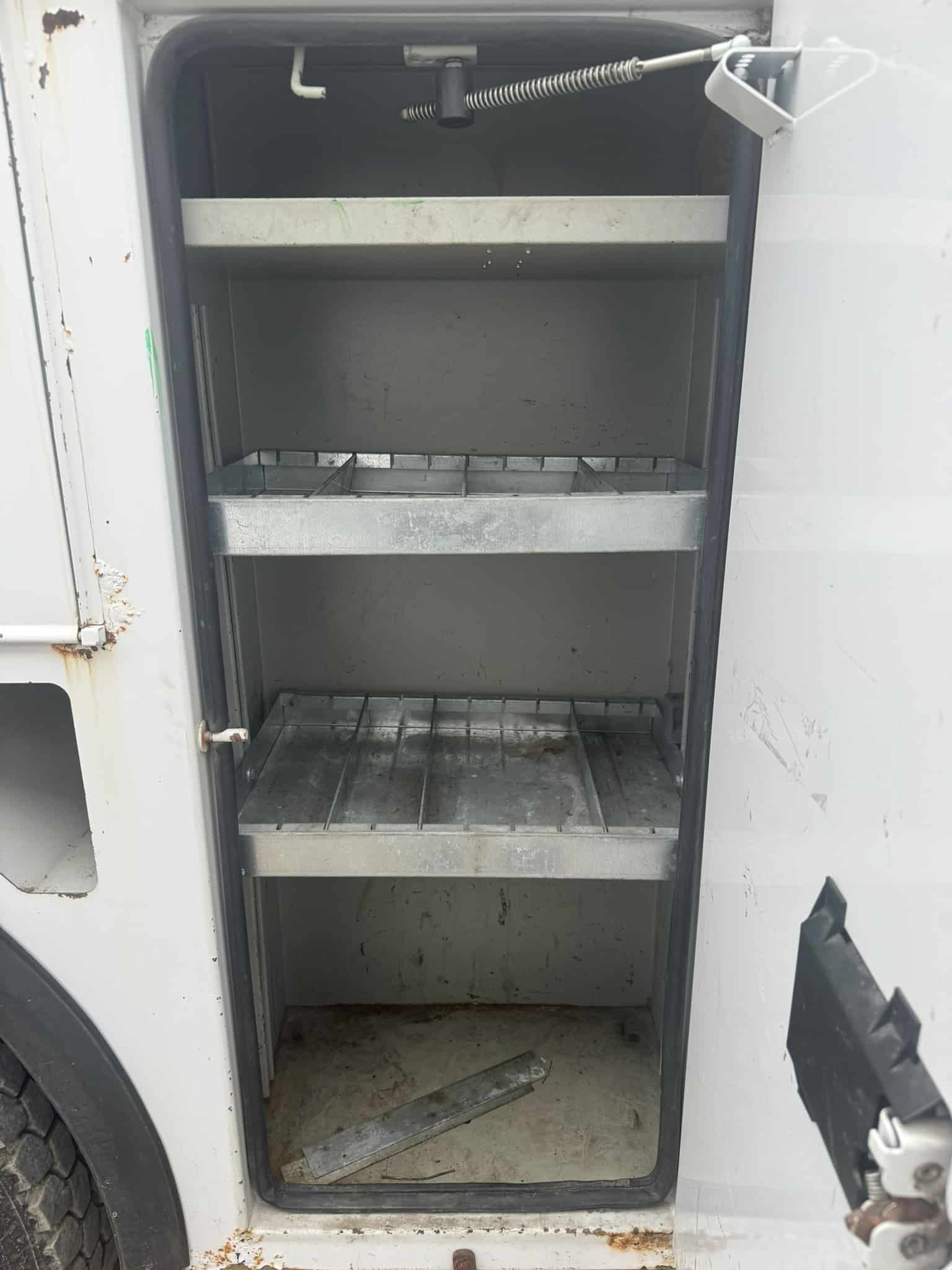 65' VERSALIFT VO460MHI ON 2015 FORD F750 4X2 CHASSIS - Image 31