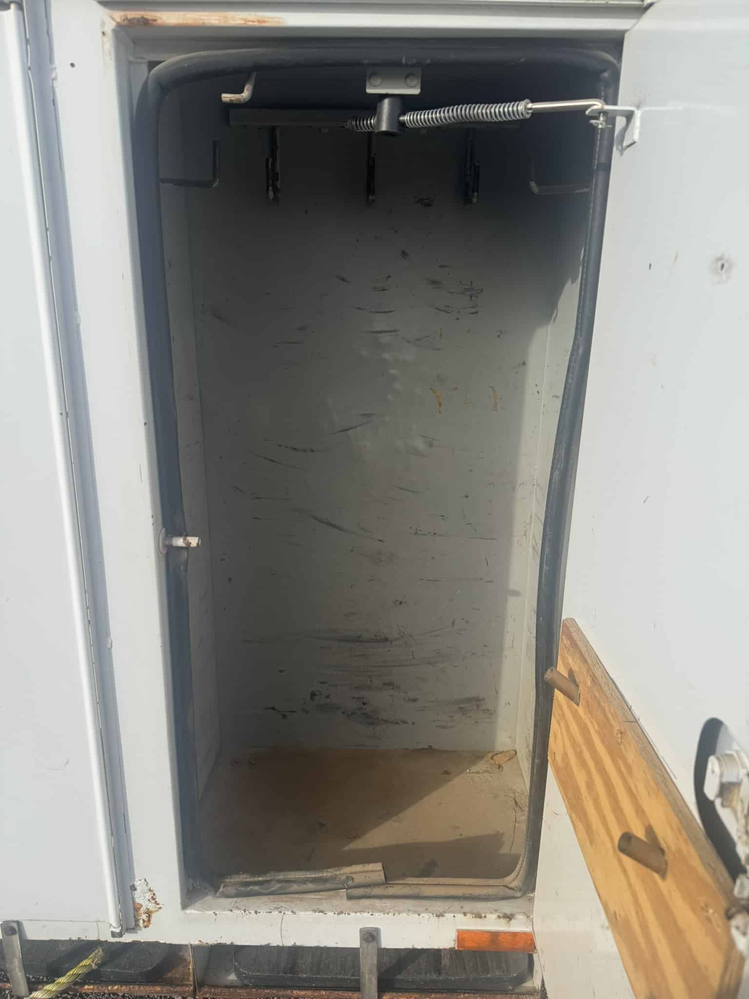 VERSALIFT TMP2050T DIGGER DERRICK ON A 2014 FORD F750 4X2 CHASSIS - Image 26