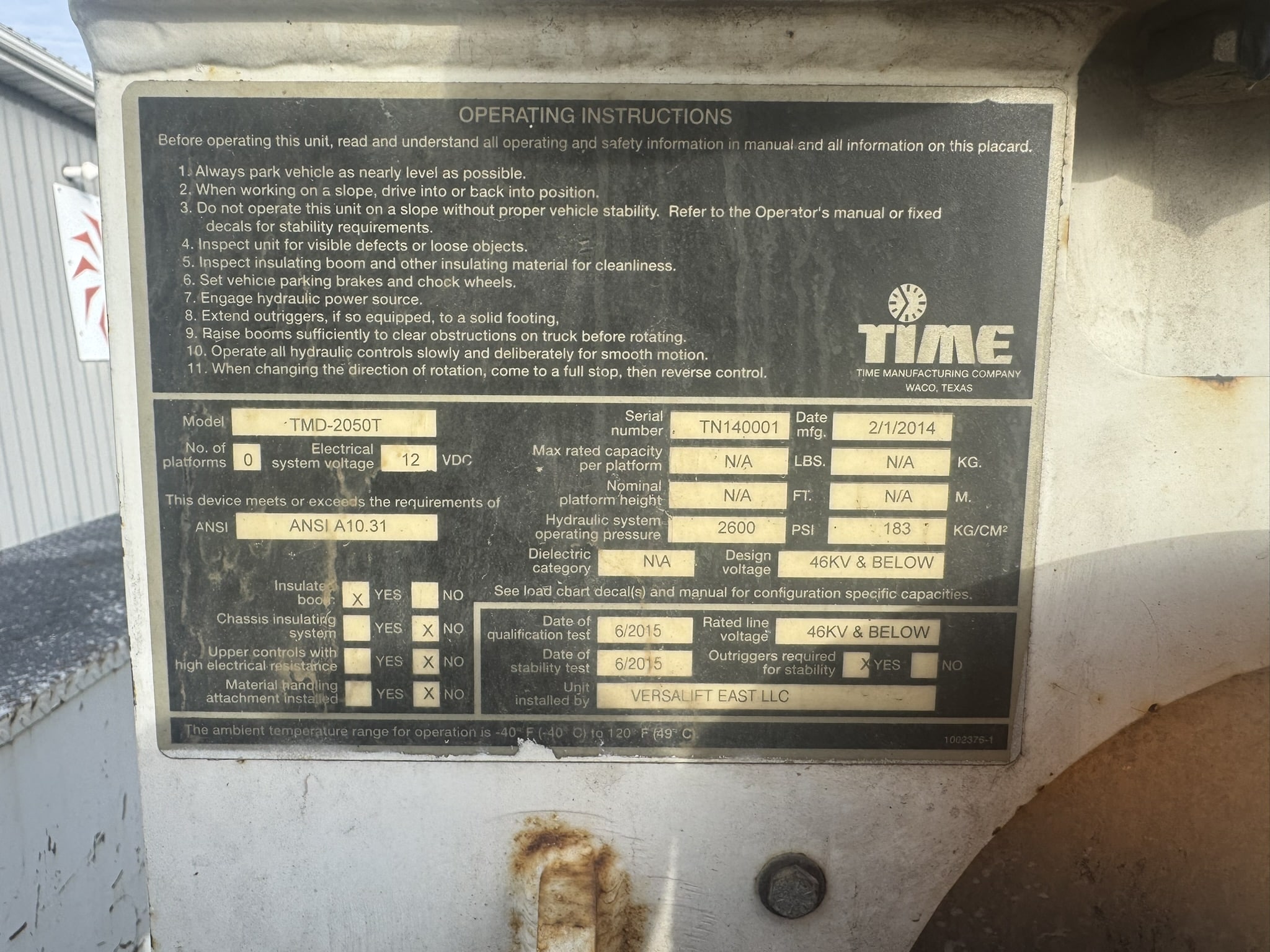 VERSALIFT TMP2050T DIGGER DERRICK ON A 2014 FORD F750 4X2 CHASSIS - Image 29