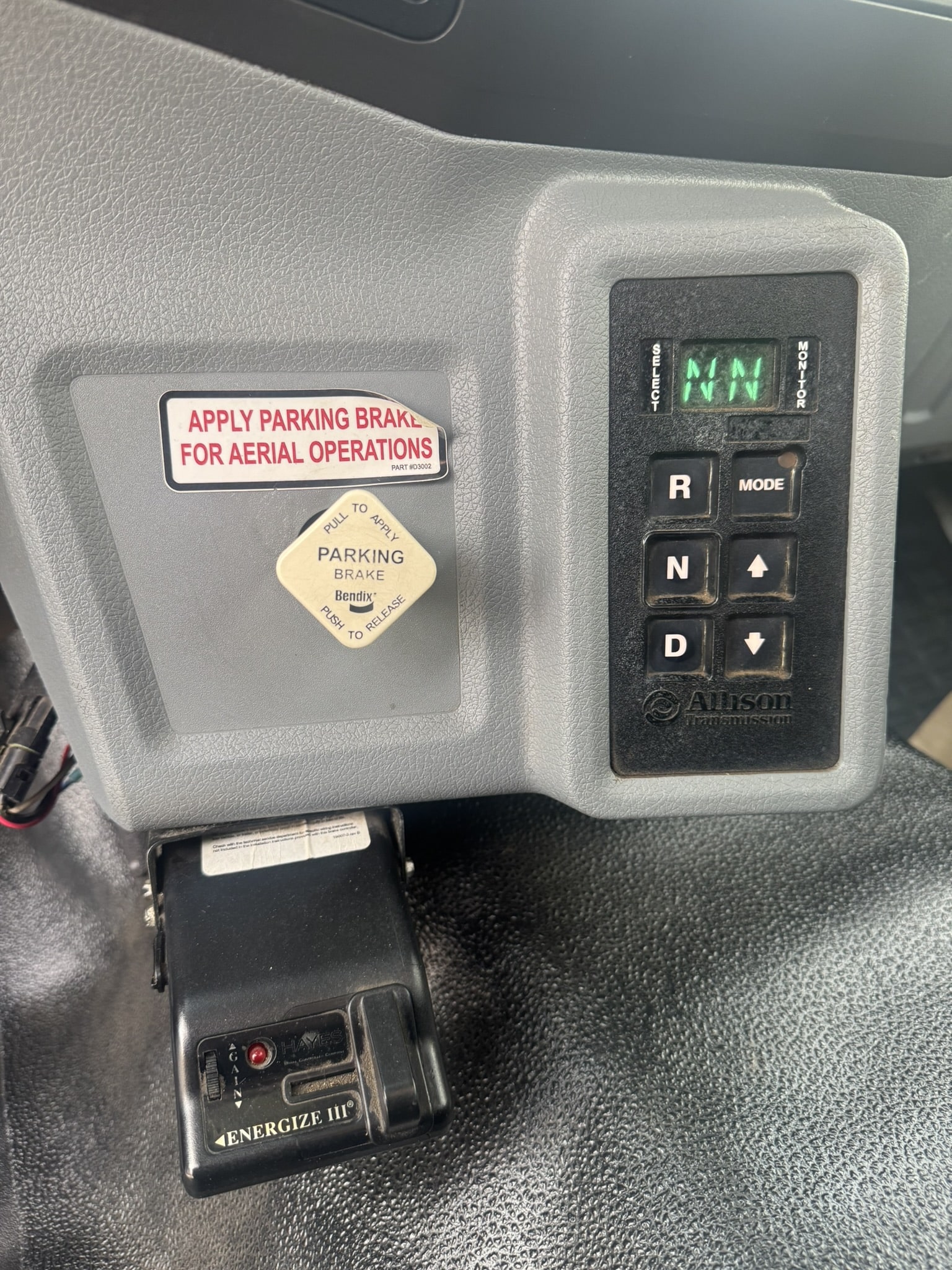 60' VERSALIFT VO455MHI ON 2012 FORD F750 4X2 CHASSIS - Image 20