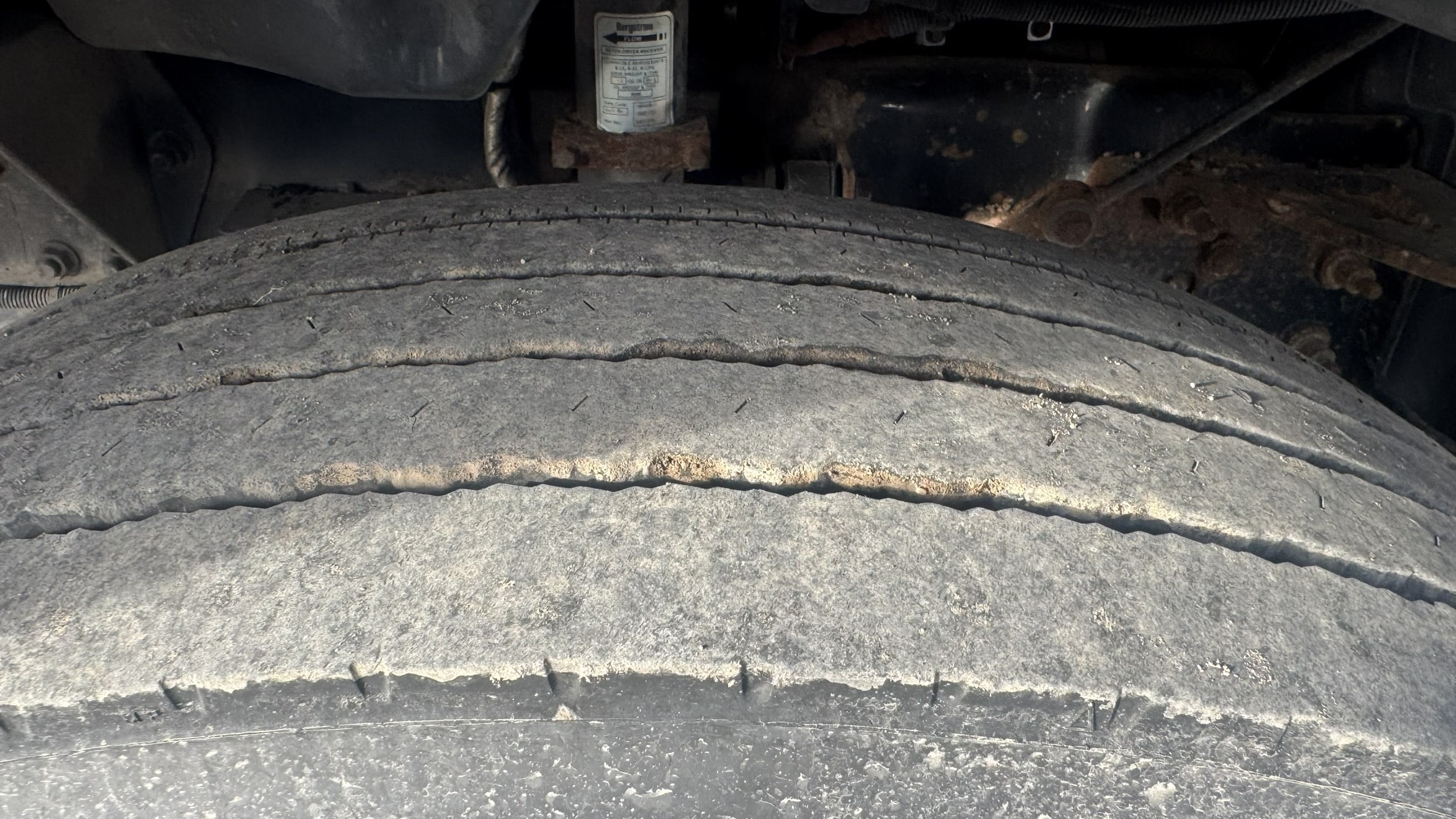 60' VERSALIFT VO455MHI ON 2012 FORD F750 4X2 CHASSIS - Image 35