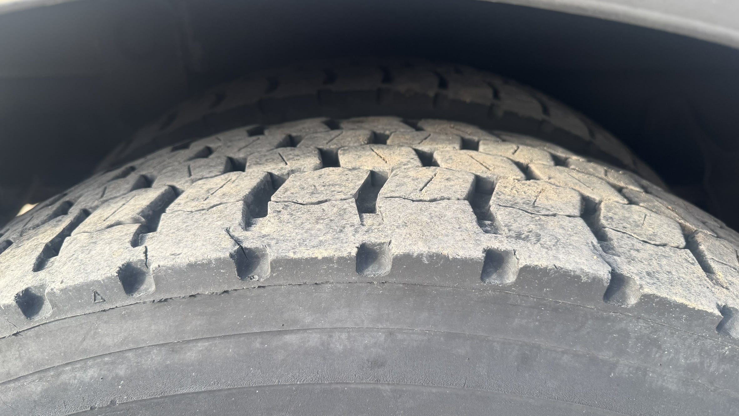 60' VERSALIFT VO455MHI ON 2012 FORD F750 4X2 CHASSIS - Image 38