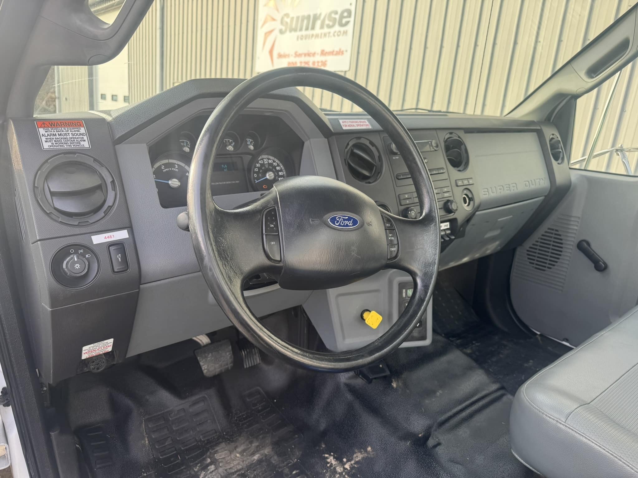 65' VERSALIFT VO360XMHI-01 ON 2015 FORD F750 4X2 CHASSIS - Image 9