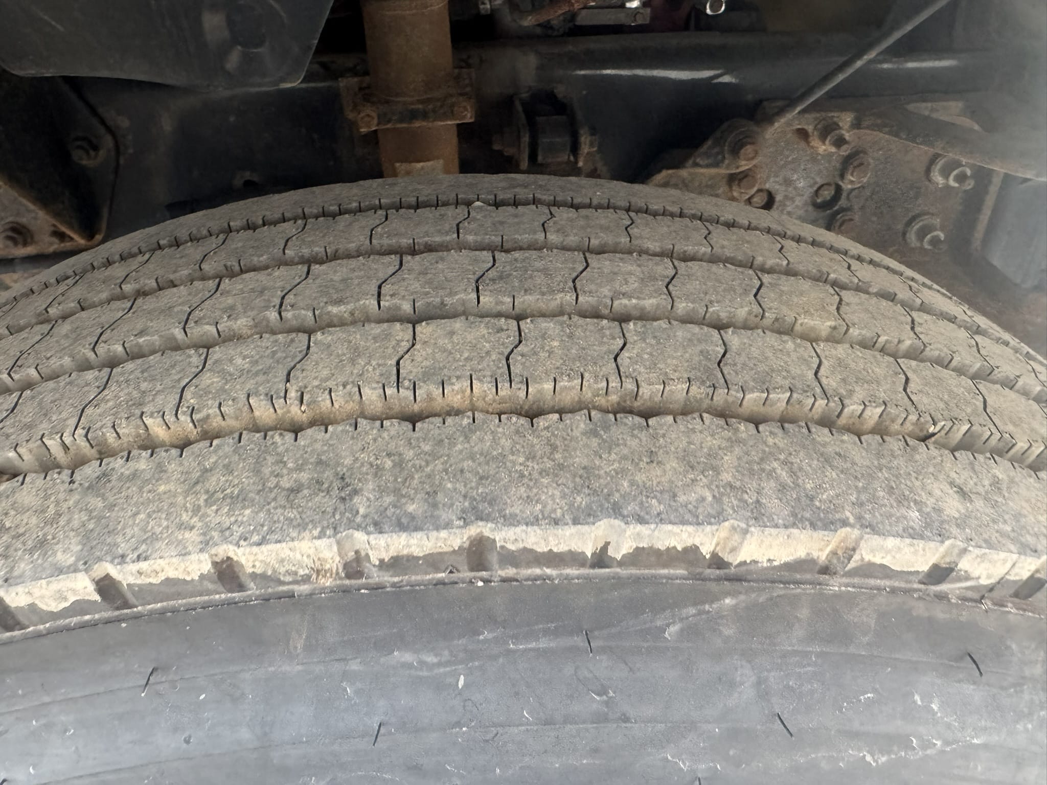 65' VERSALIFT VO360XMHI-01 ON 2015 FORD F750 4X2 CHASSIS - Image 31