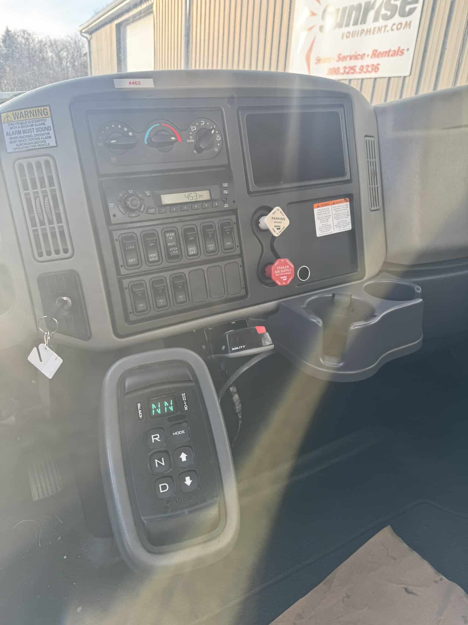 47' TEREX COMMANDER C4047 ON 2012 INTERNATIONAL 4X4 CHASSIS - Image 13