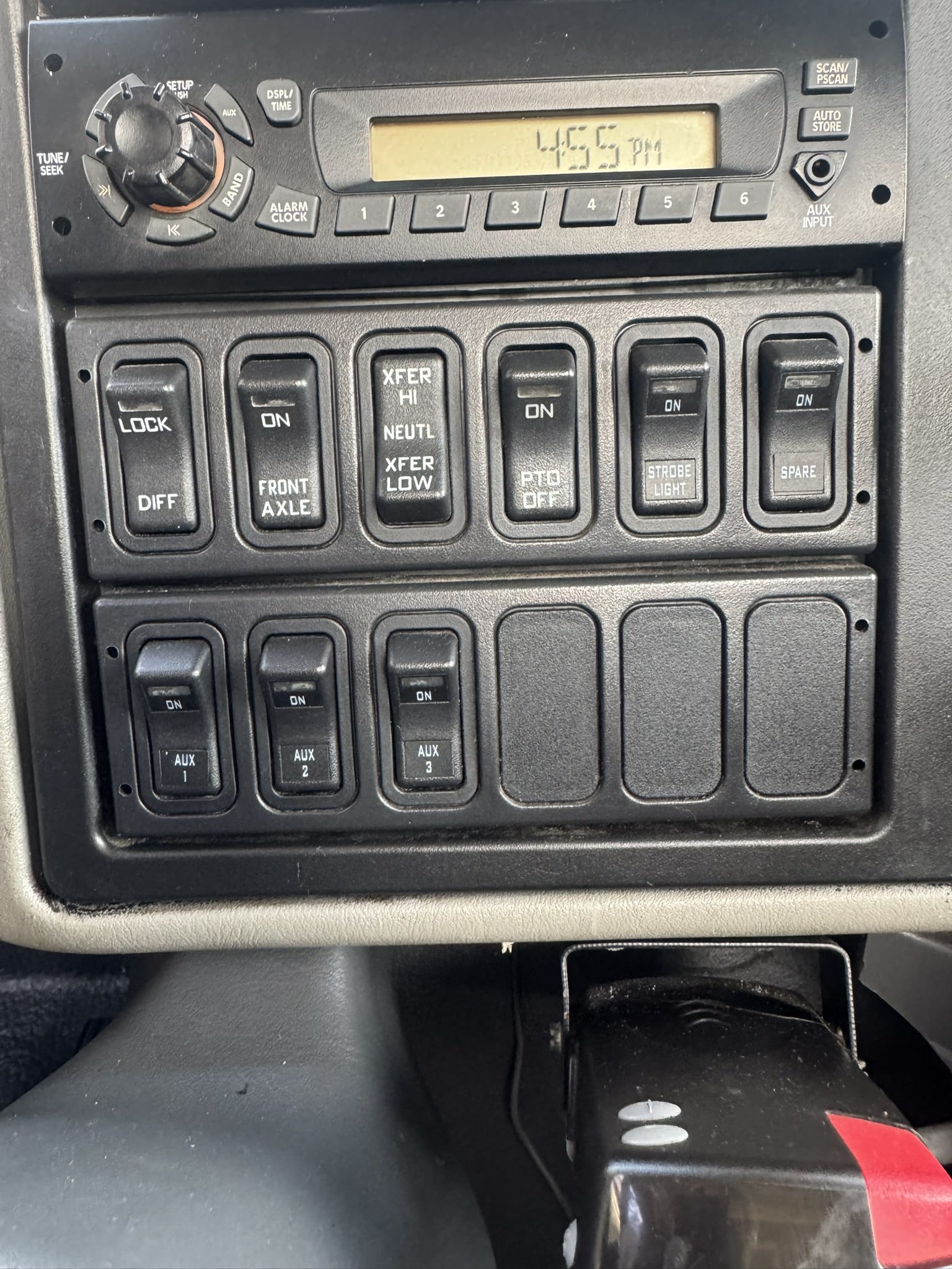 47' TEREX COMMANDER C4047 ON 2012 INTERNATIONAL 4X4 CHASSIS - Image 19