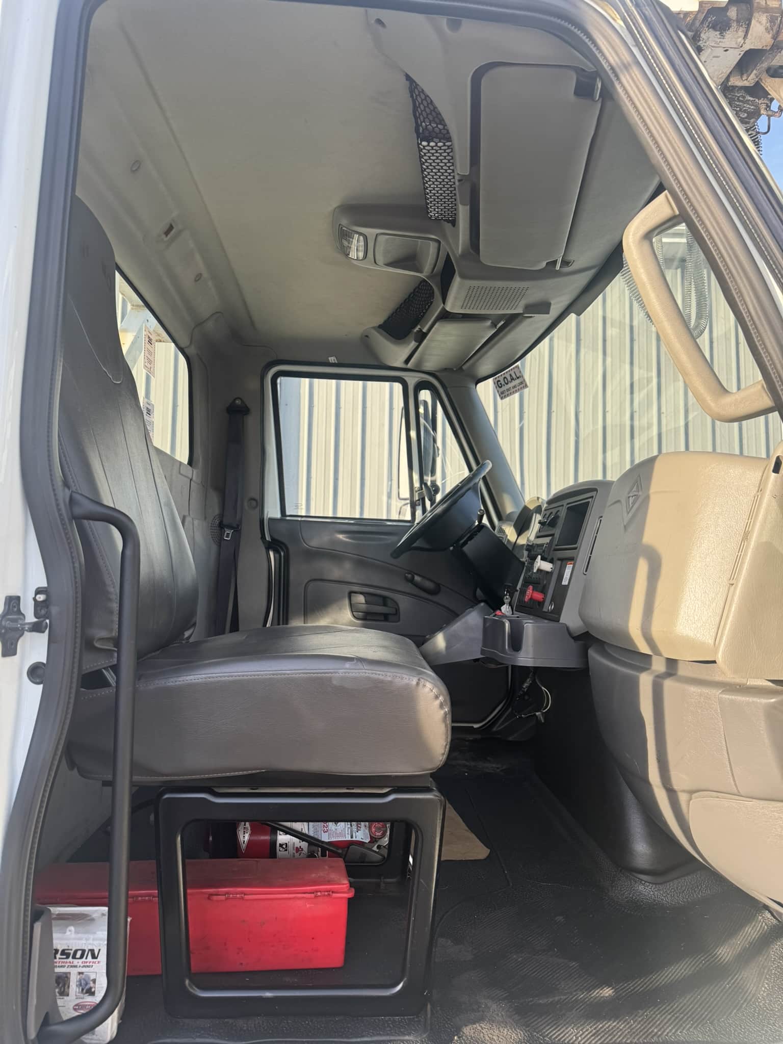 47' TEREX COMMANDER C4047 ON 2012 INTERNATIONAL 4X4 CHASSIS - Image 20