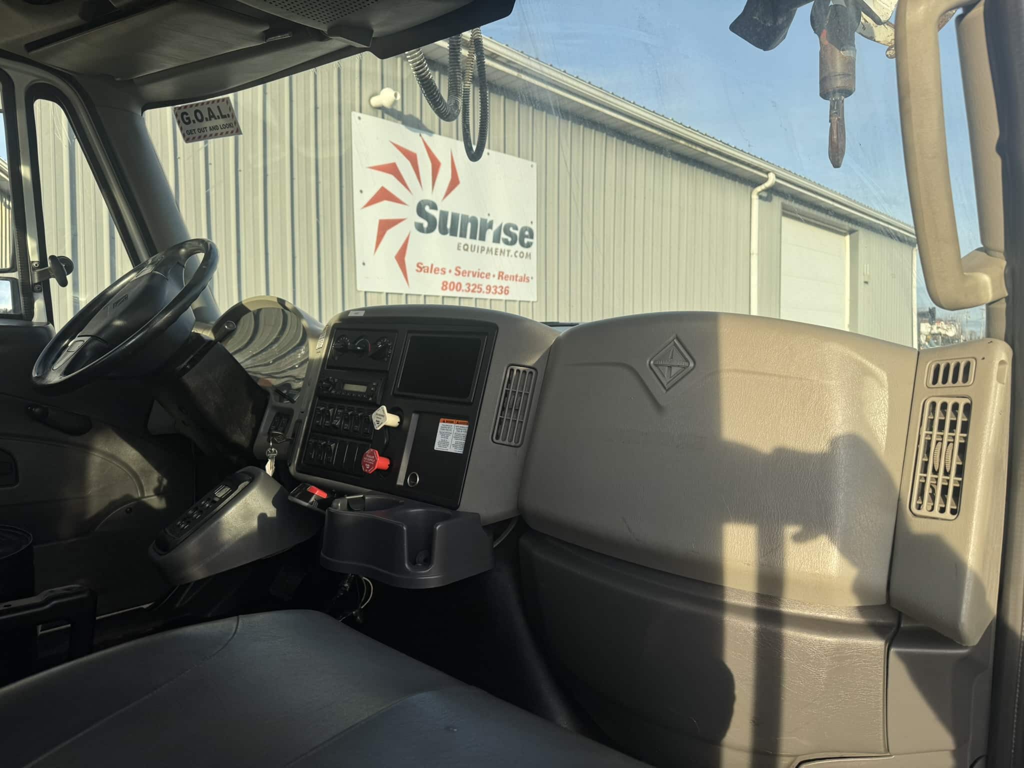 47' TEREX COMMANDER C4047 ON 2012 INTERNATIONAL 4X4 CHASSIS - Image 22