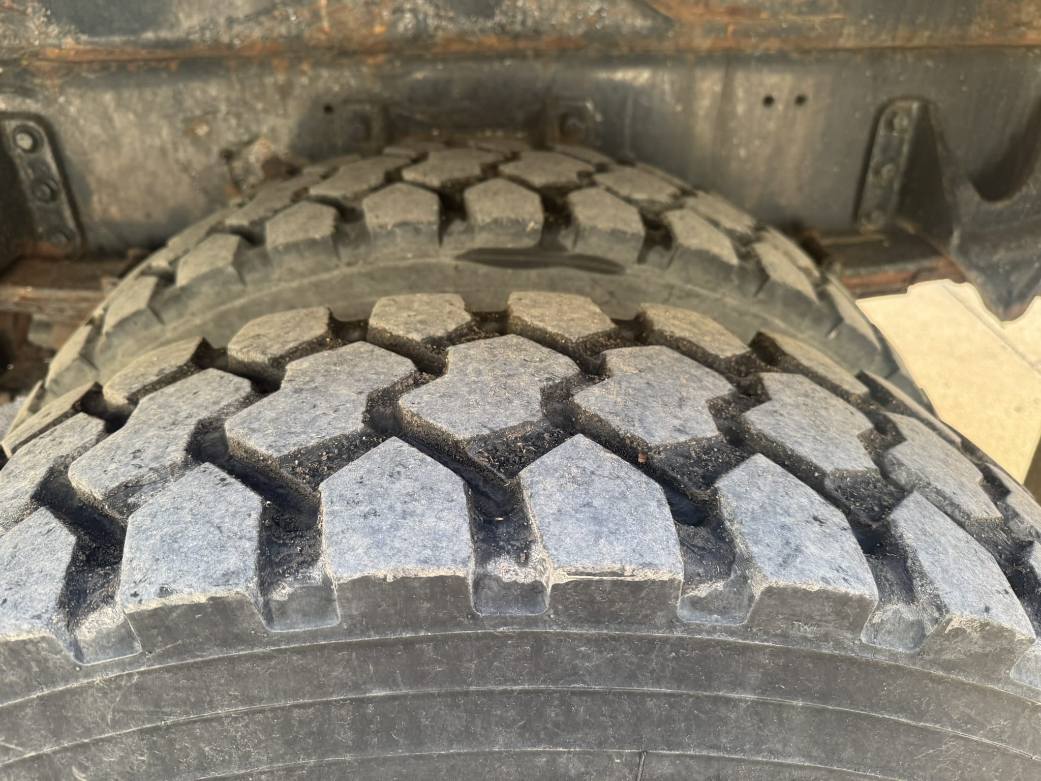 47' TEREX COMMANDER C4047 ON 2012 INTERNATIONAL 4X4 CHASSIS - Image 34