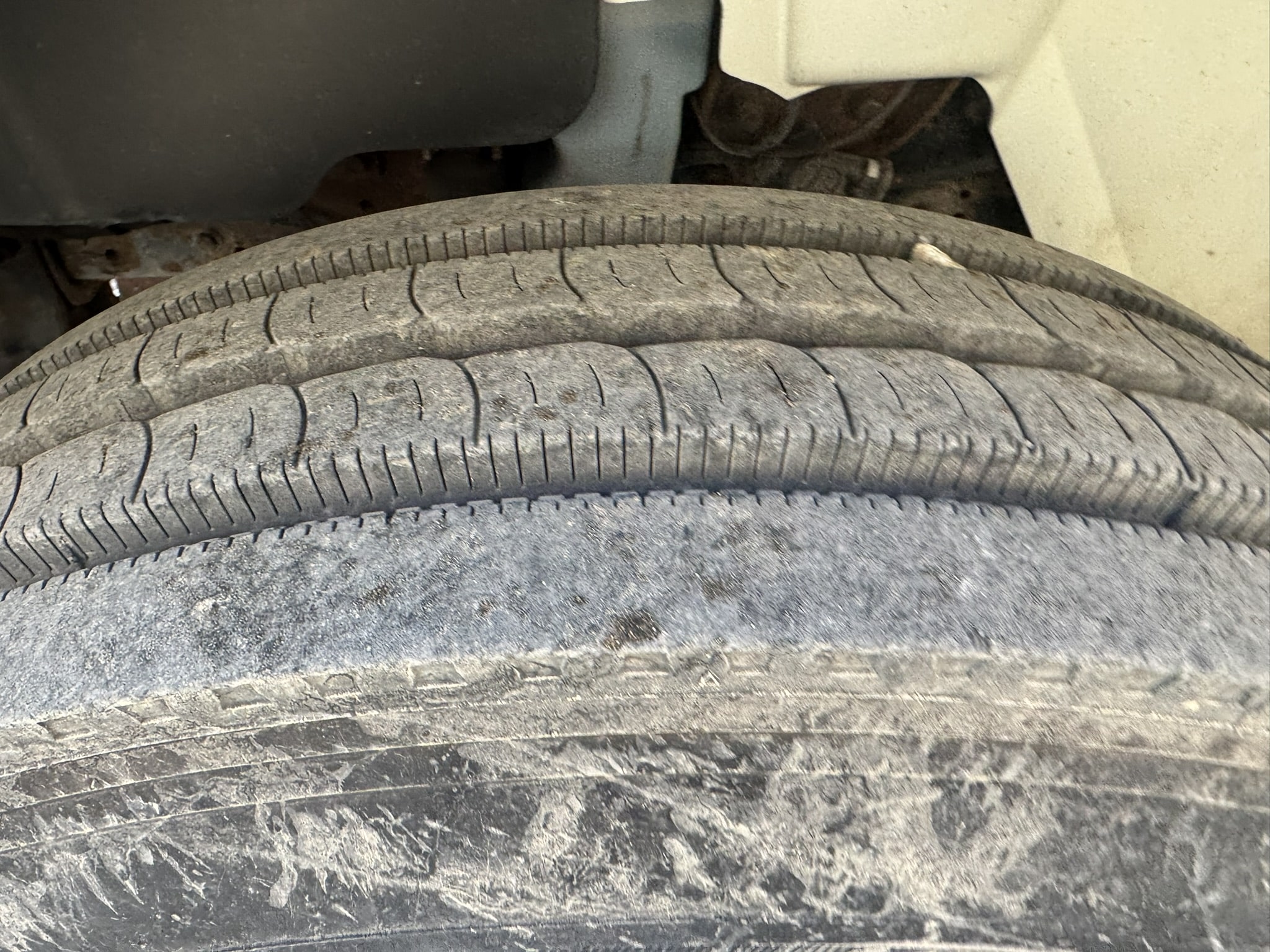 45' TEREX COMMANDER C4045 ON 2004 INTERNATIONAL 4X2 CHASSIS - Image 24