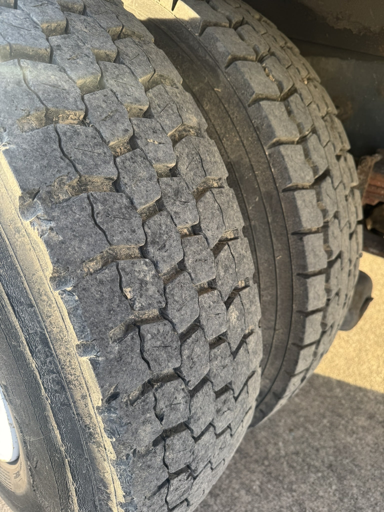 45' TEREX COMMANDER C4045 ON 2004 INTERNATIONAL 4X2 CHASSIS - Image 26